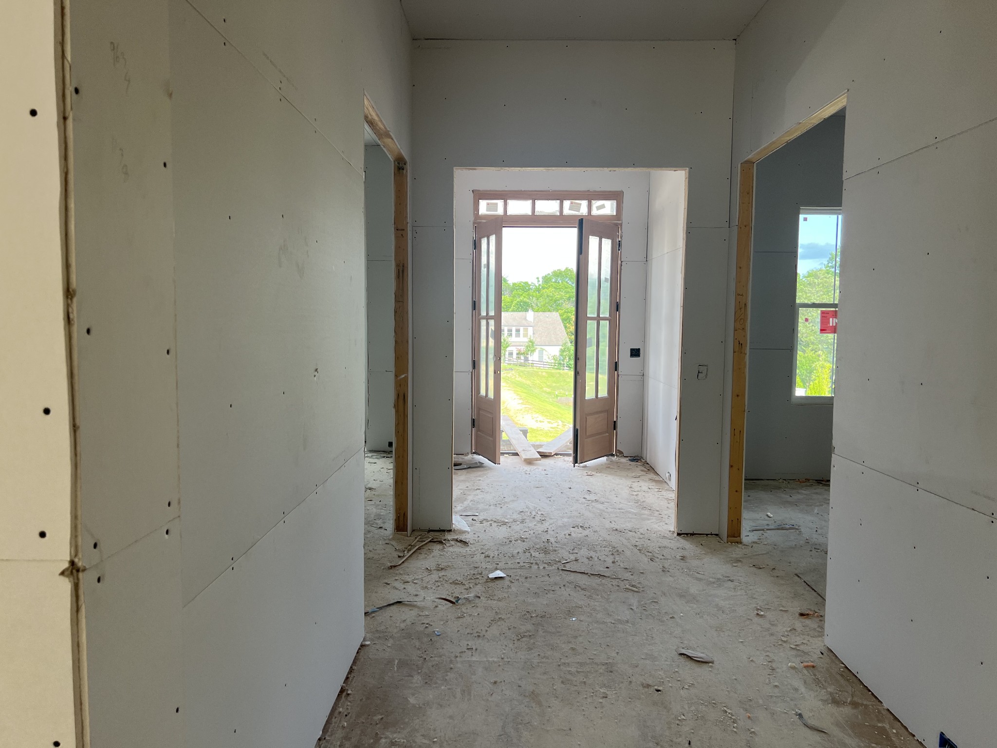 1007 Laguna Drive Property Photo 2