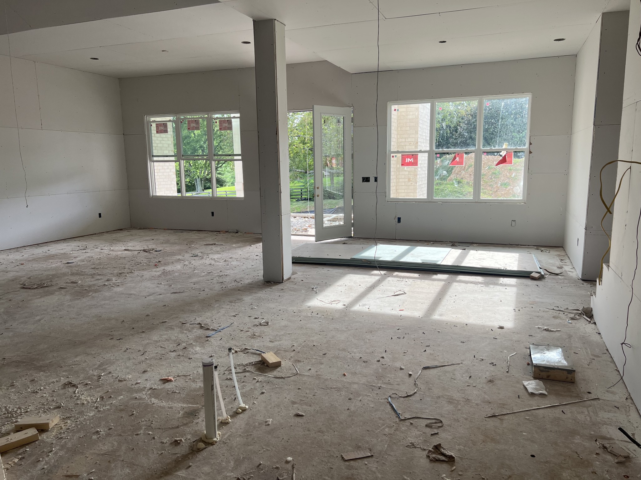 1007 Laguna Drive Property Photo 3
