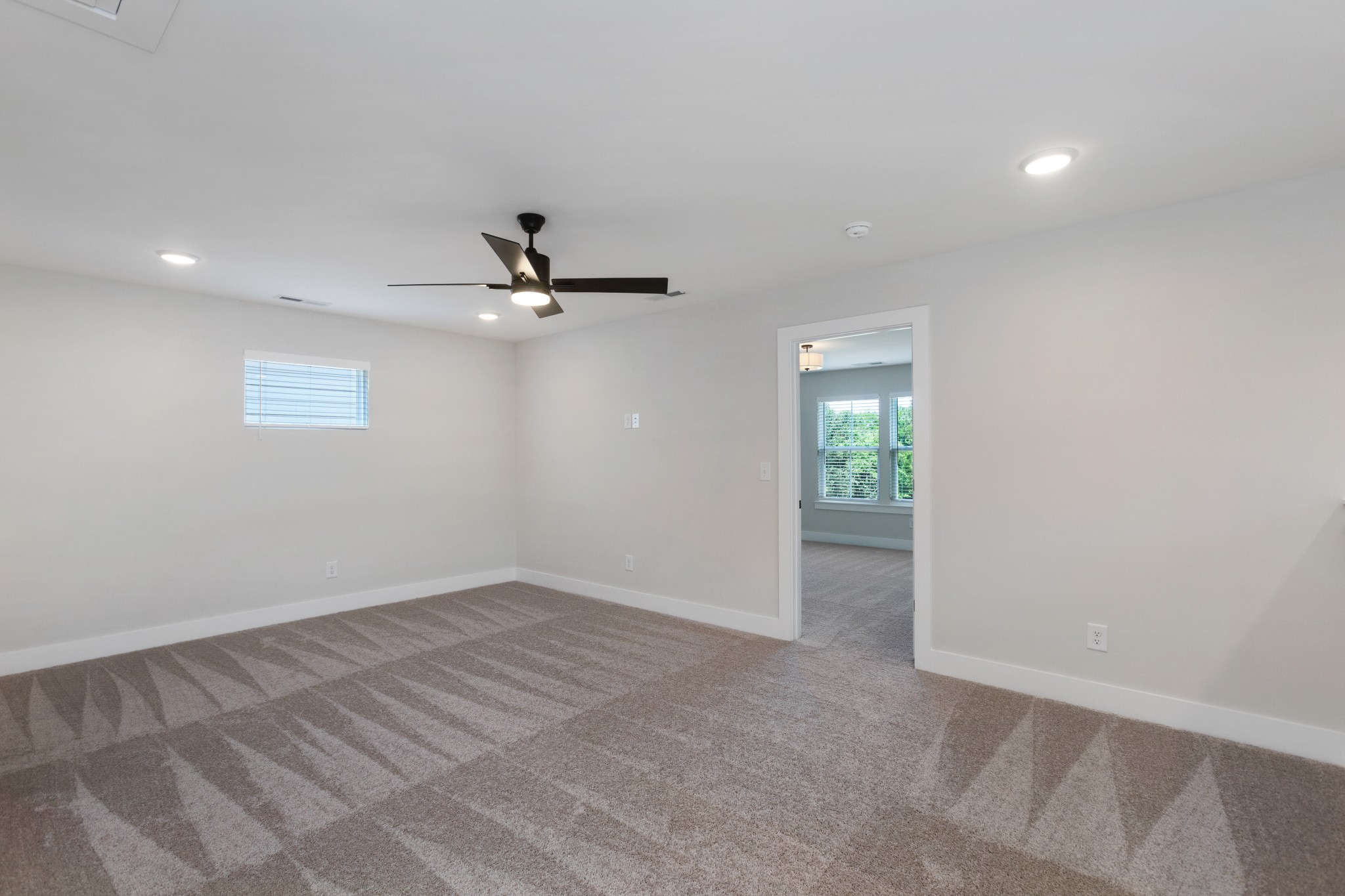 304 Jasmine Park Property Photo 20