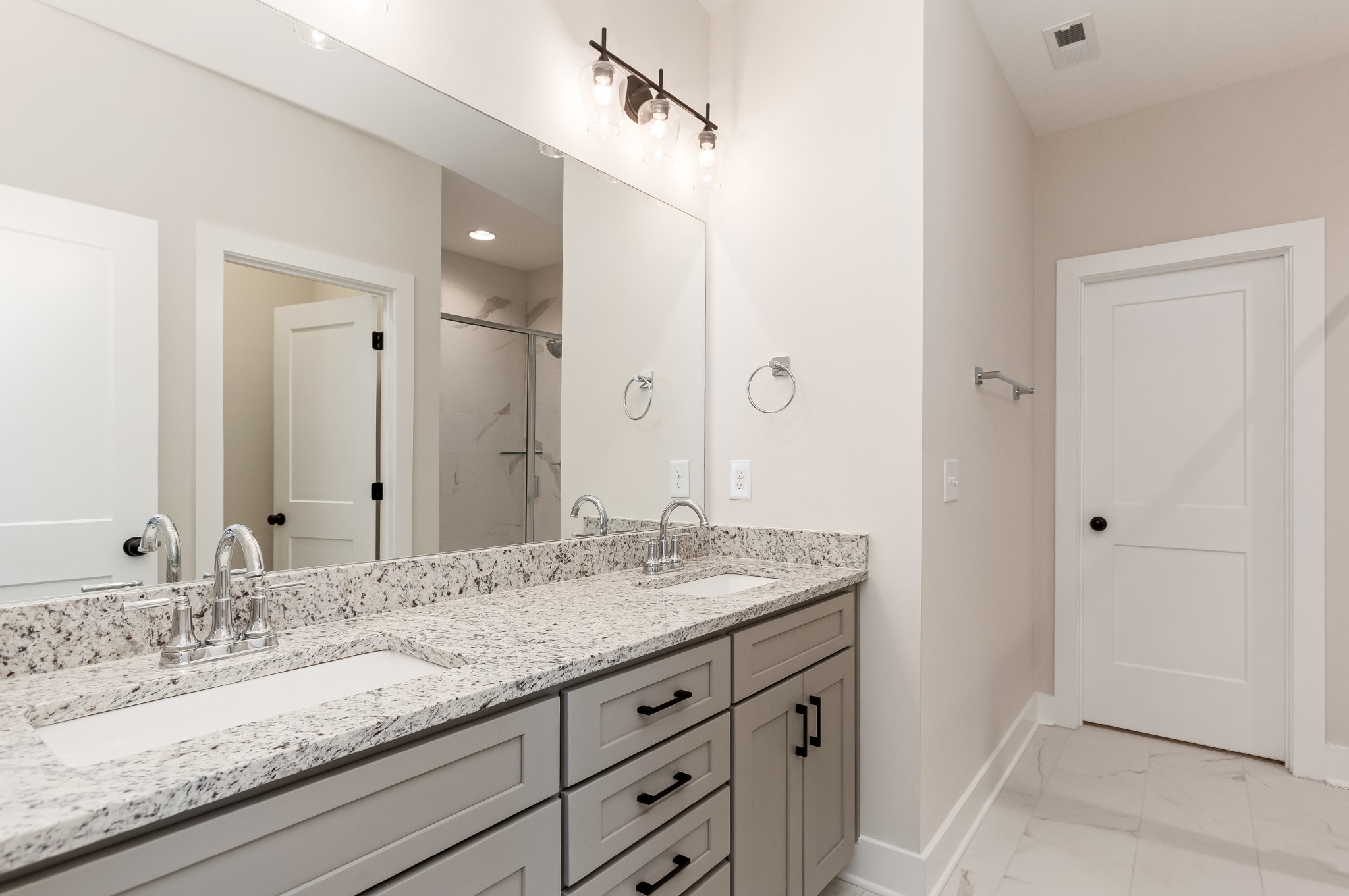309 Jasmine Park Dr Property Photo 15