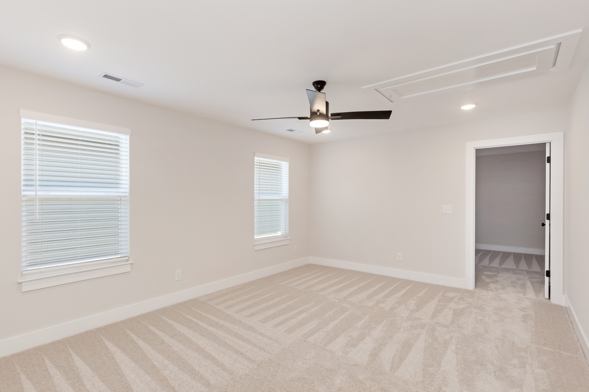 309 Jasmine Park Dr Property Photo 19