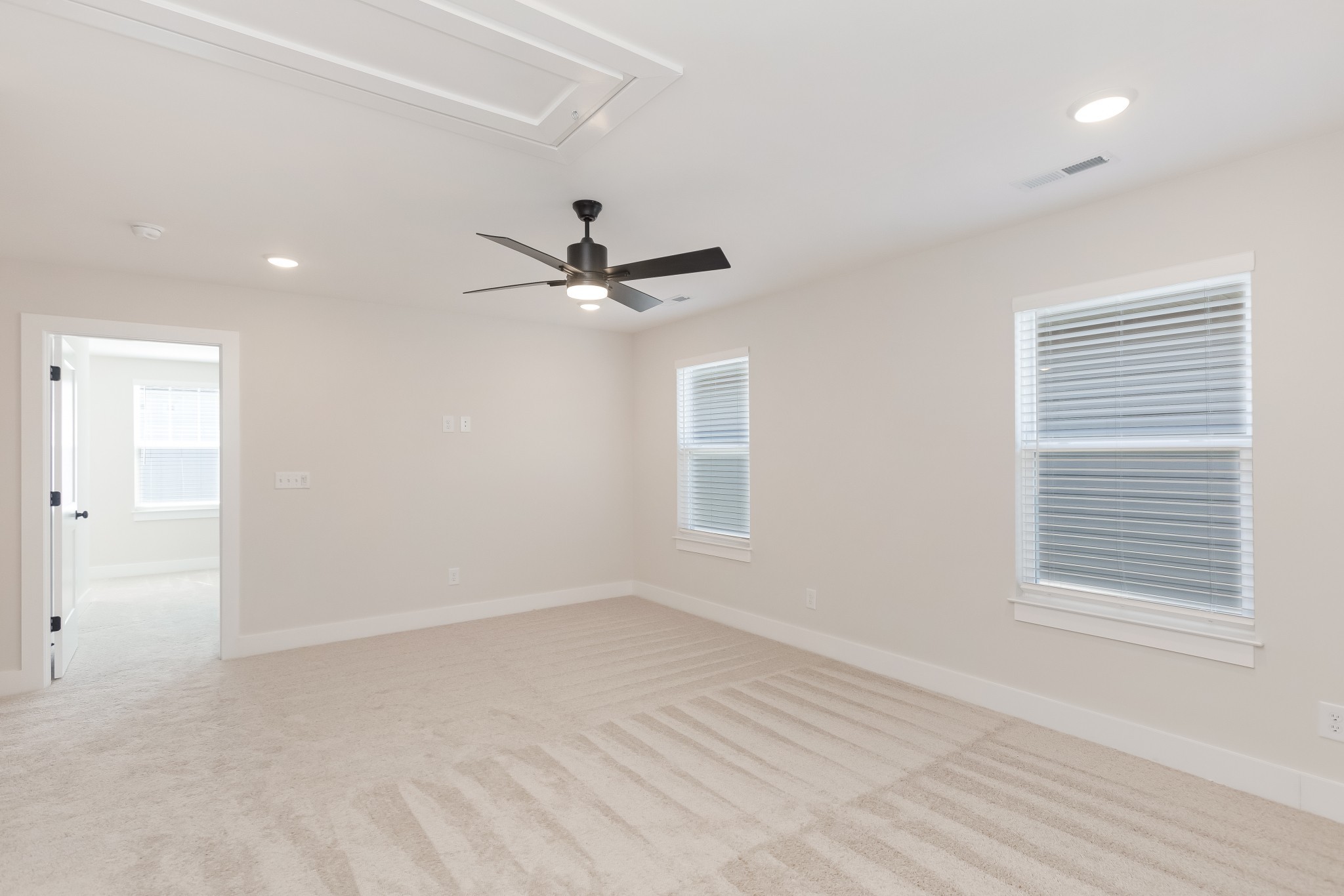 309 Jasmine Park Dr Property Photo 20