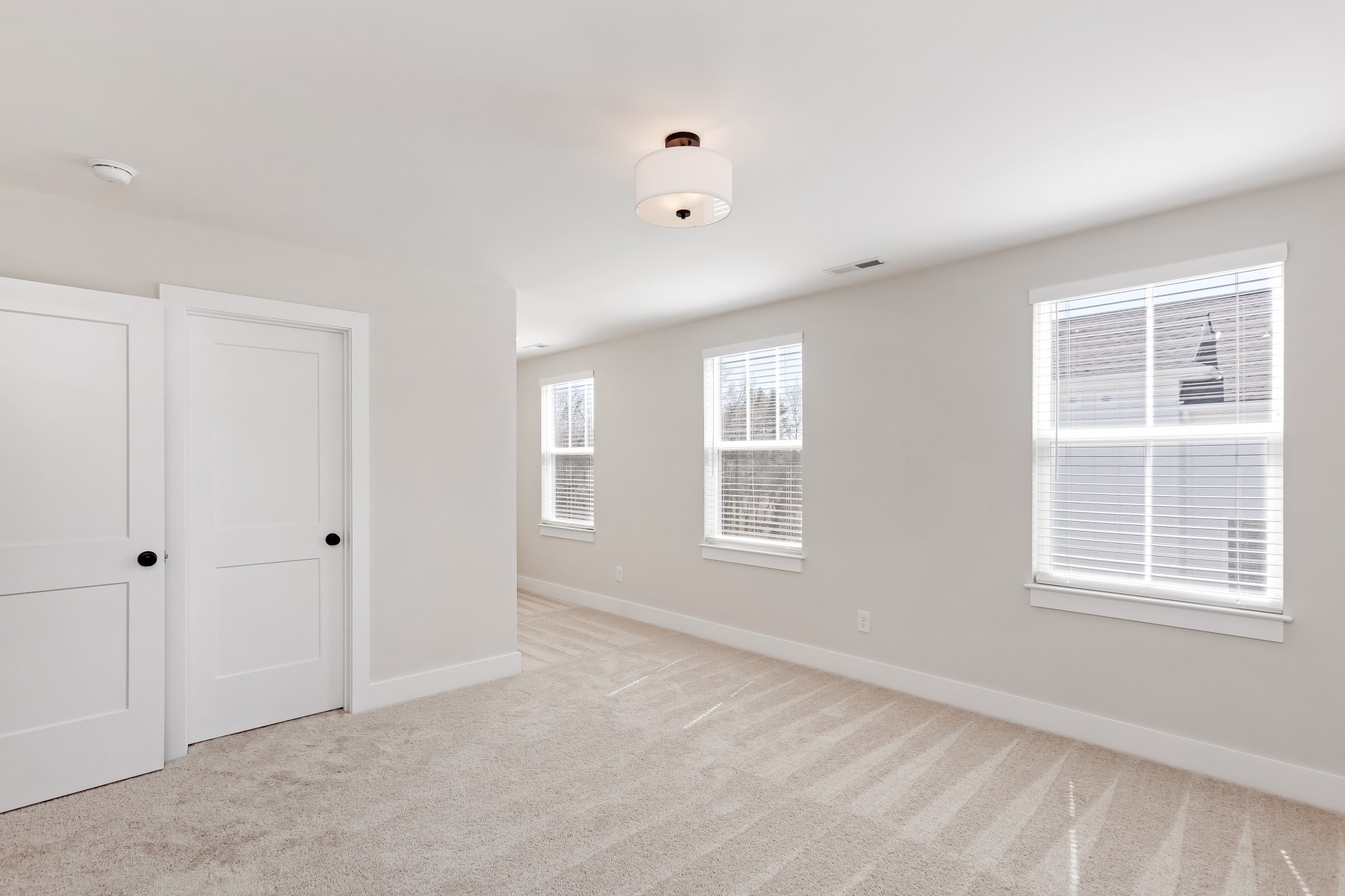 309 Jasmine Park Dr Property Photo 29