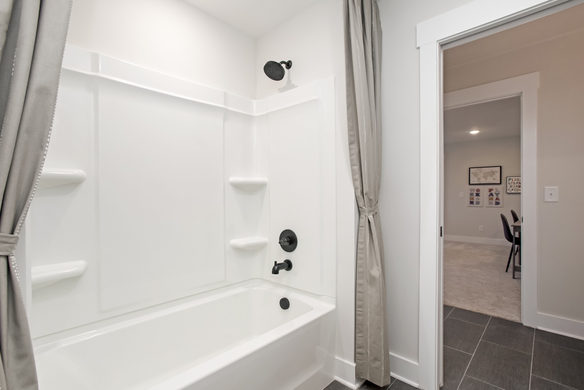 308 Jasmine Park Property Photo 23