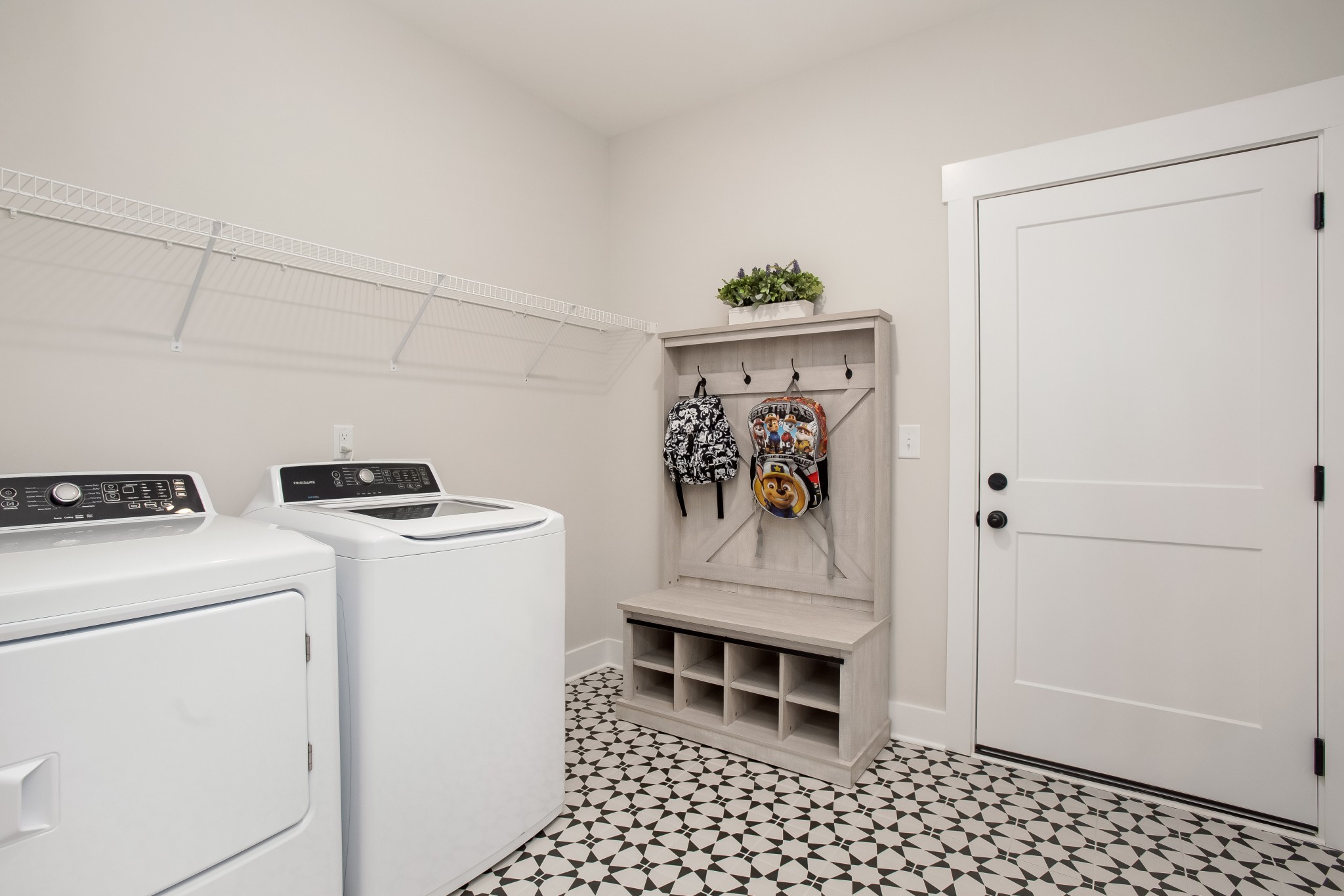 308 Jasmine Park Property Photo 25