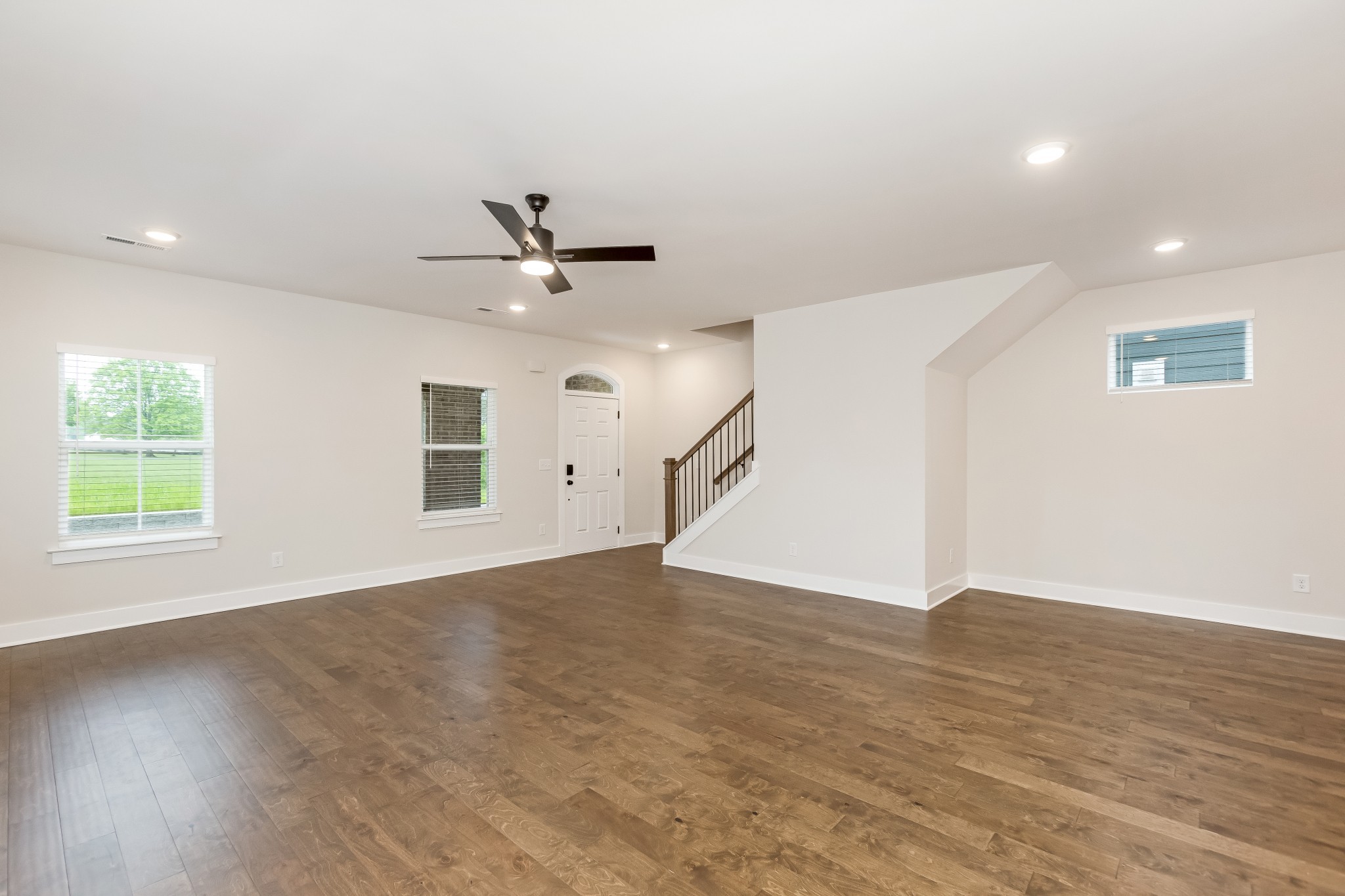 308 Jasmine Park Property Photo 32