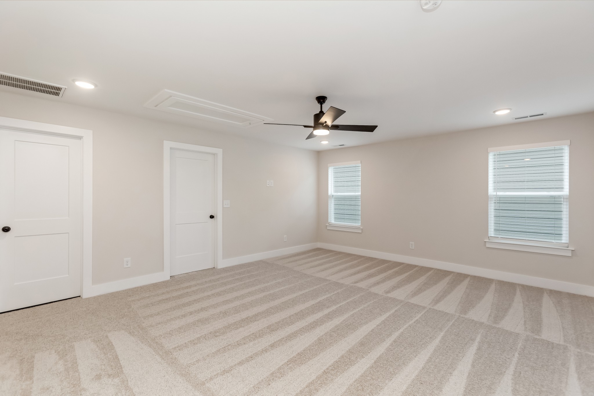 308 Jasmine Park Property Photo 43