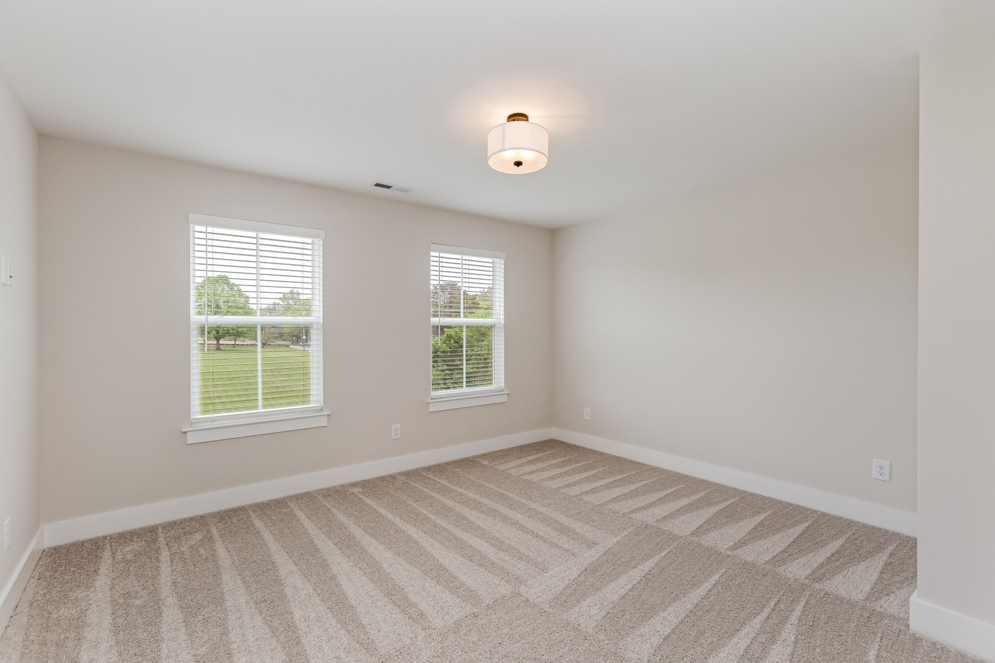 308 Jasmine Park Property Photo 45