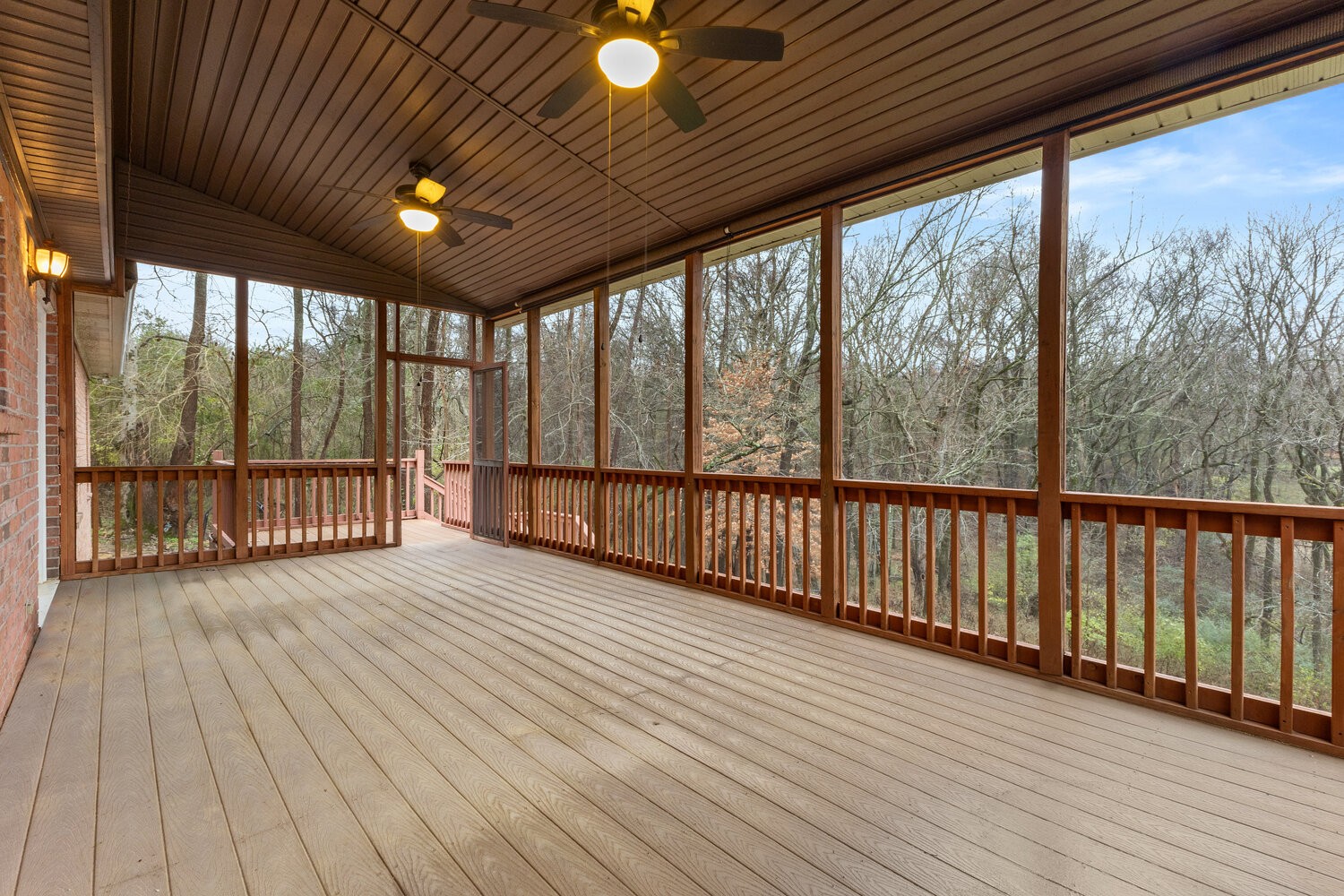702 Hillside Dr Property Photo 6