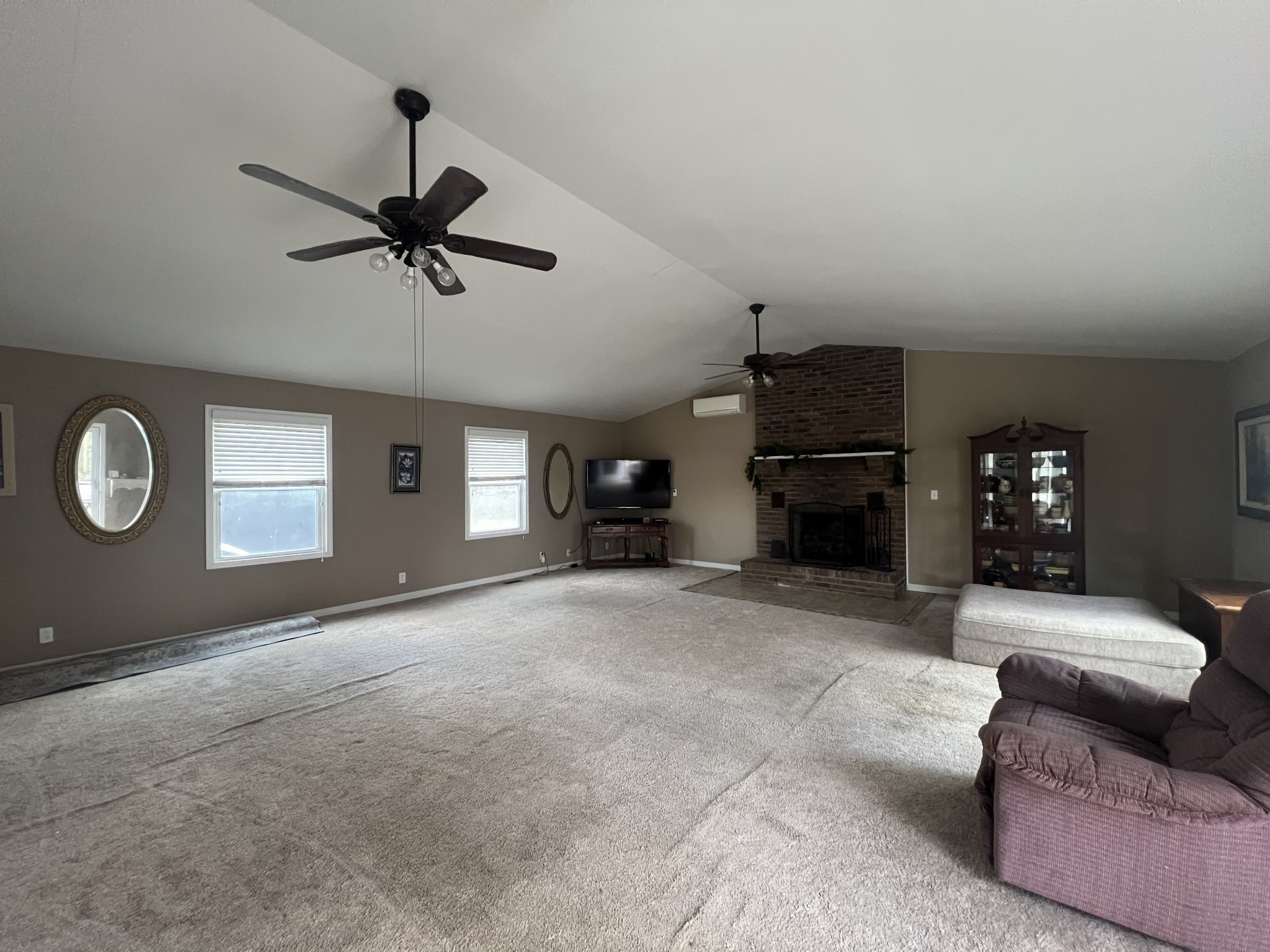 2523 Timberwood Dr Property Photo 6