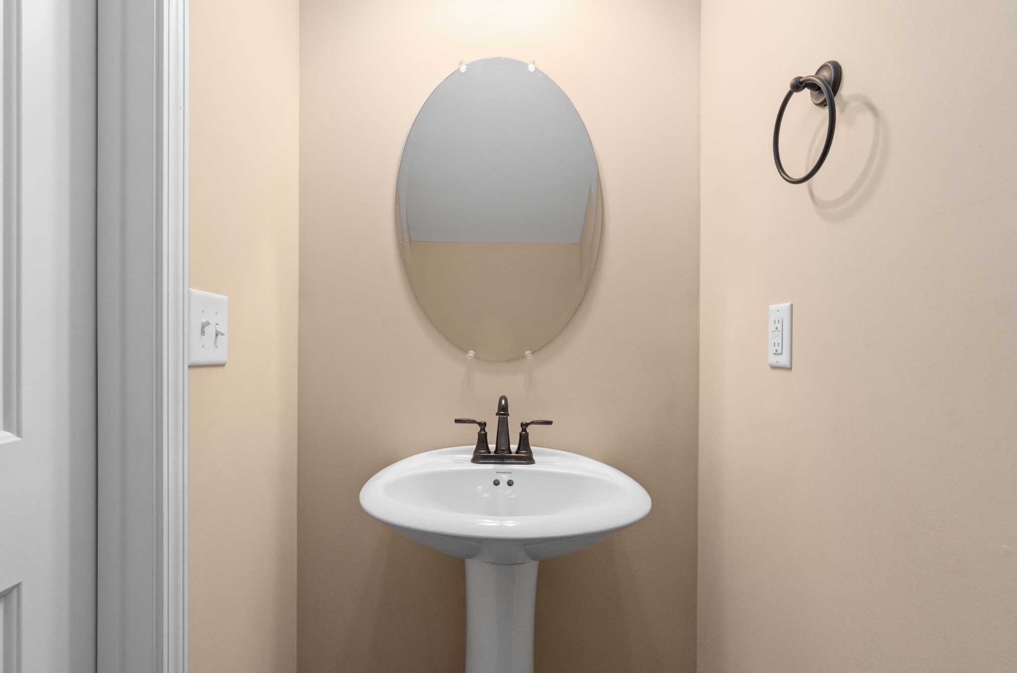 1110 Ashridge Drive Property Photo 14