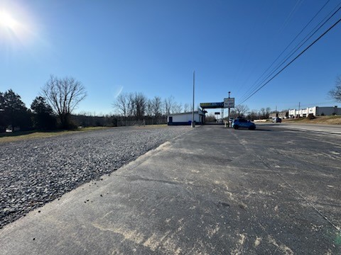 2836 Hwy 31w Property Photo 10