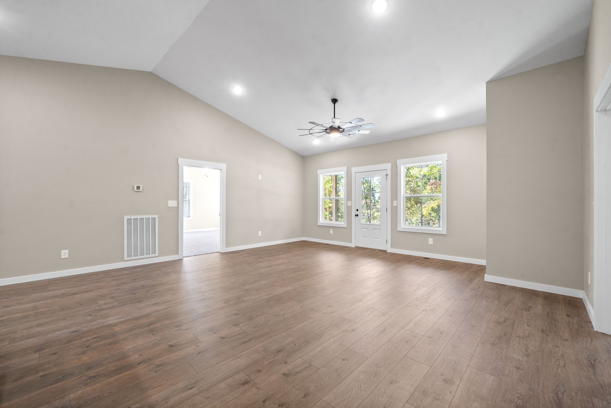 368 Rocky Top Lane Property Photo 8