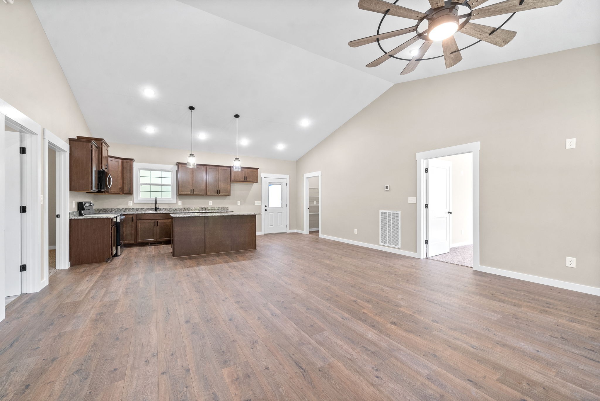 368 Rocky Top Lane Property Photo 11