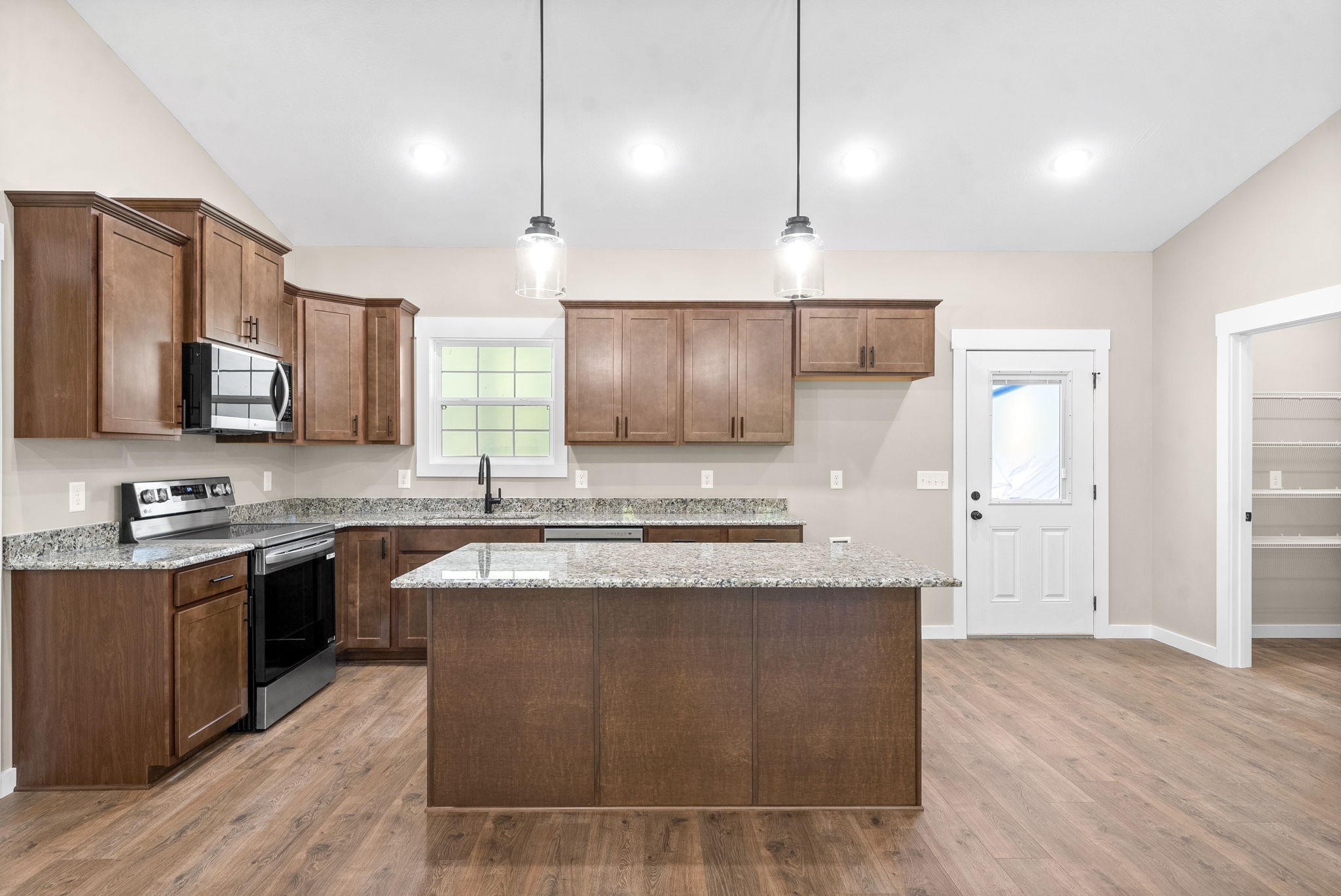 368 Rocky Top Lane Property Photo 14