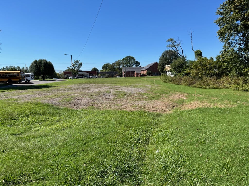 1045 S Water Ave Property Photo 3