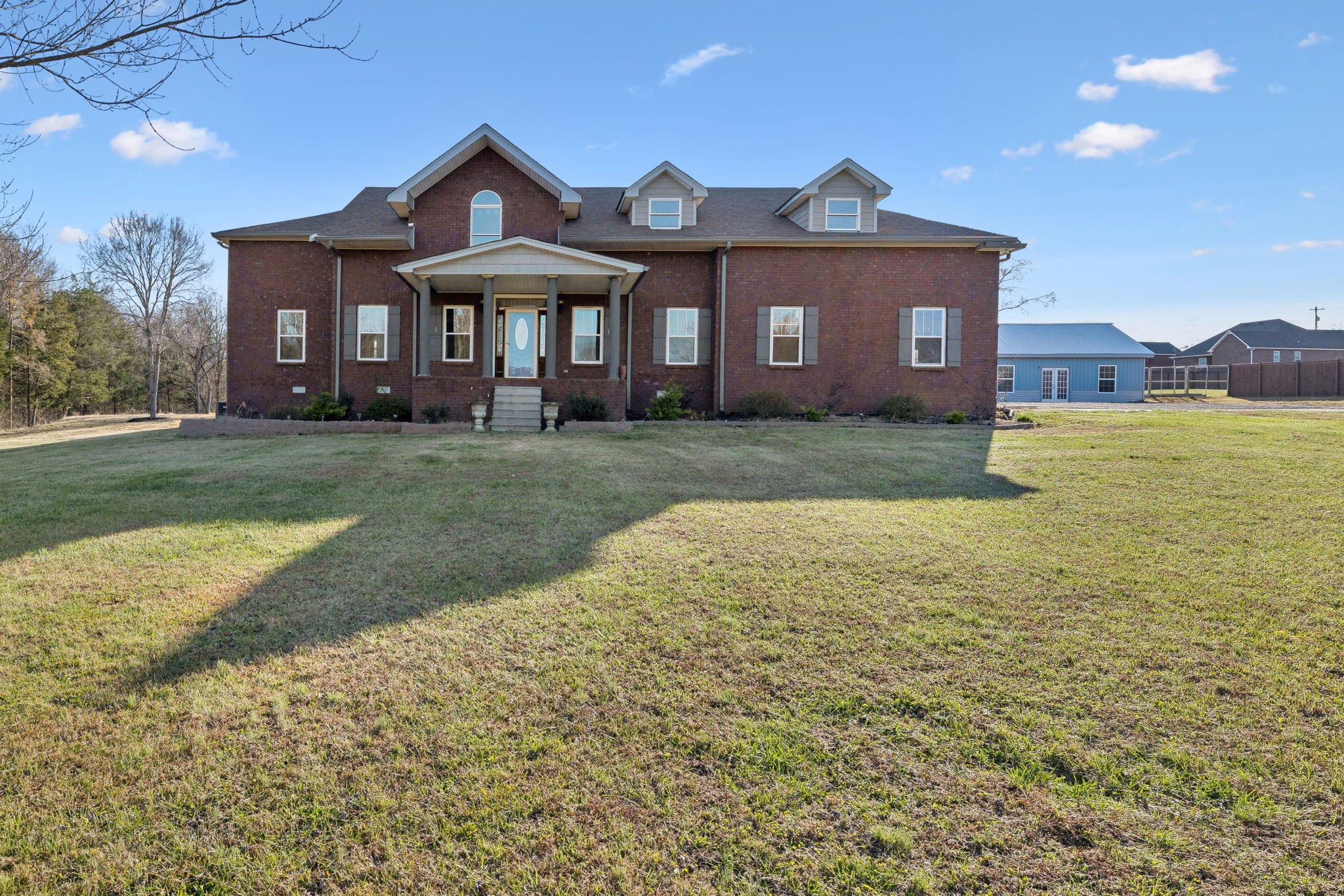 104 Ramsey Ln Property Photo 1