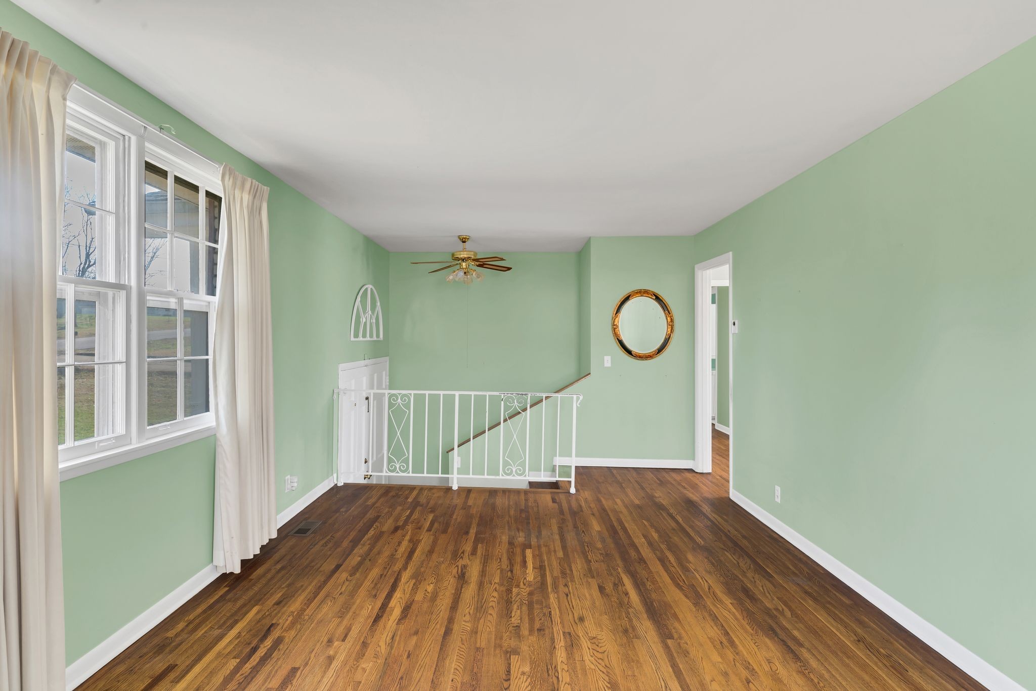 4112 Marydale Dr Property Photo 3