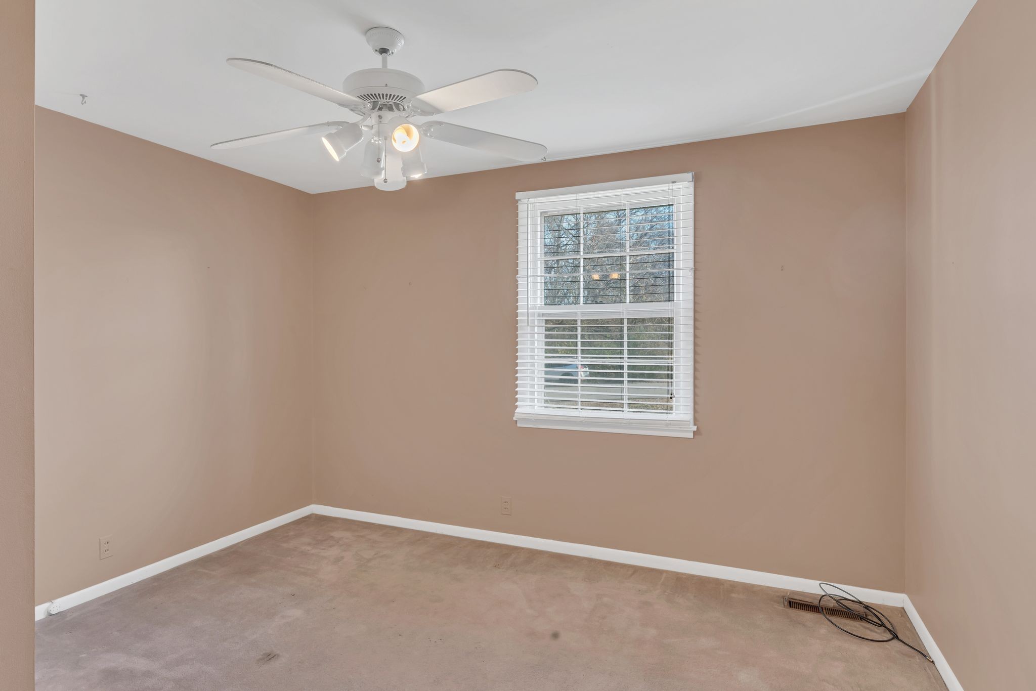 4112 Marydale Dr Property Photo 16