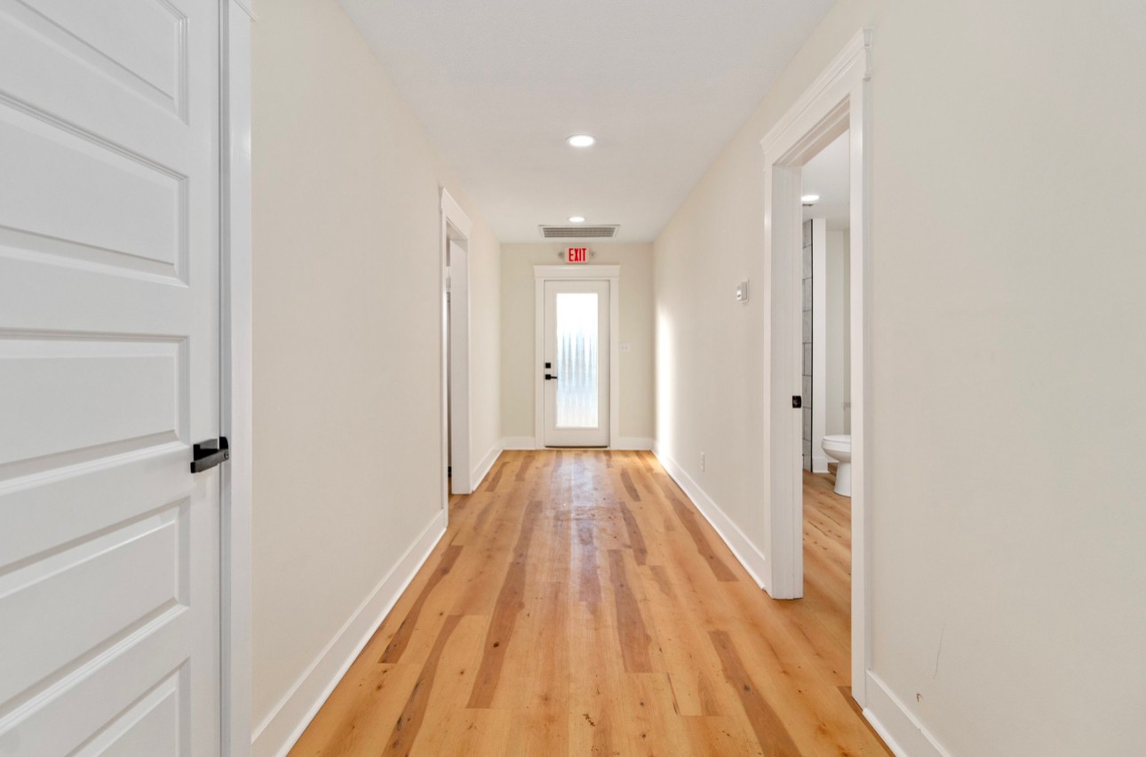 676 Johnson St Property Photo 12
