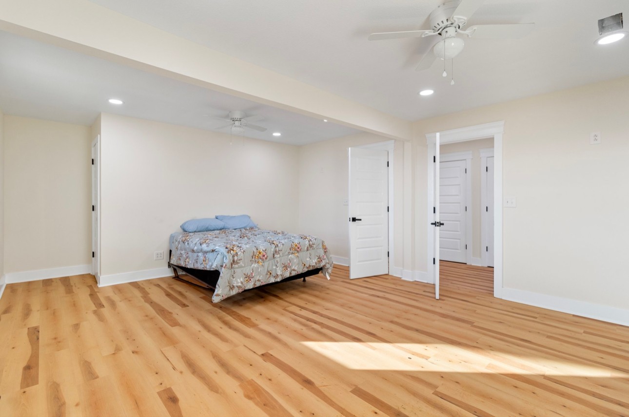 676 Johnson St Property Photo 15