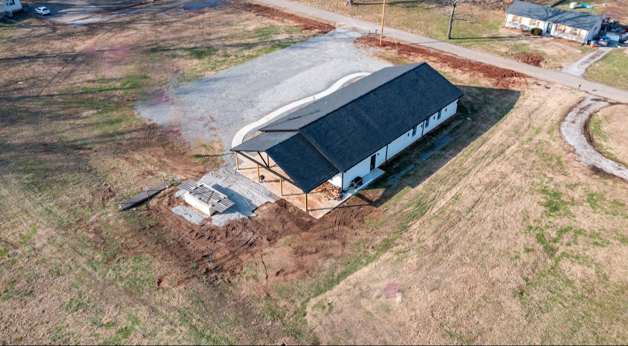 676 Johnson St Property Photo 32
