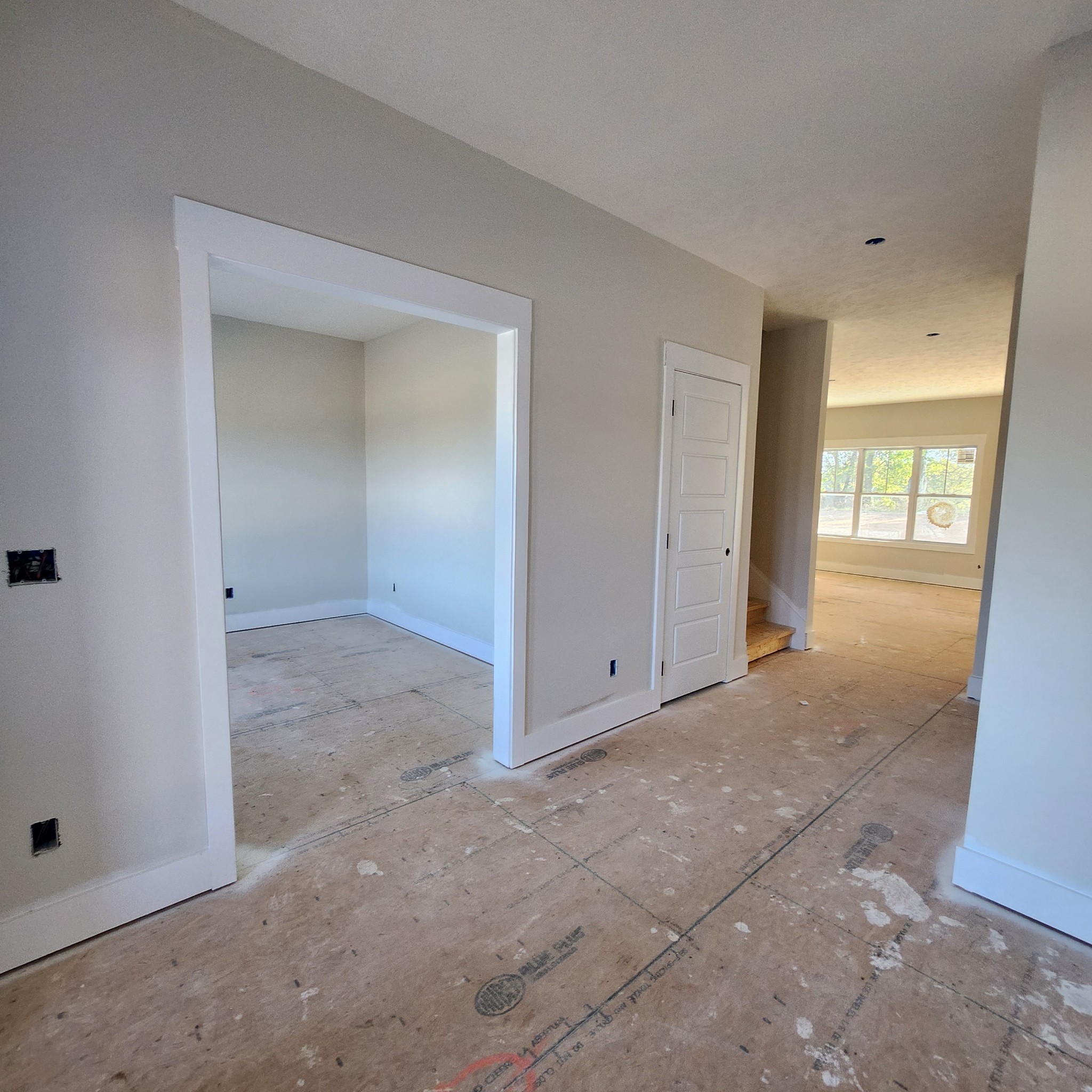 431 Blue Ridge Ct Property Photo 2