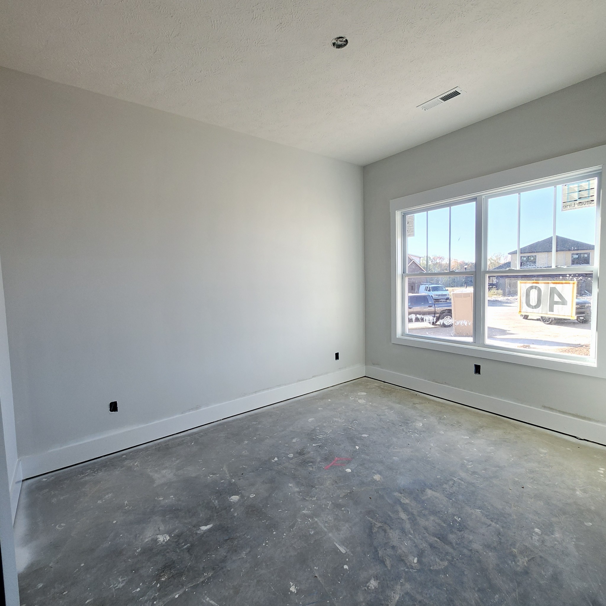 415 Blue Ridge Ct Property Photo 4
