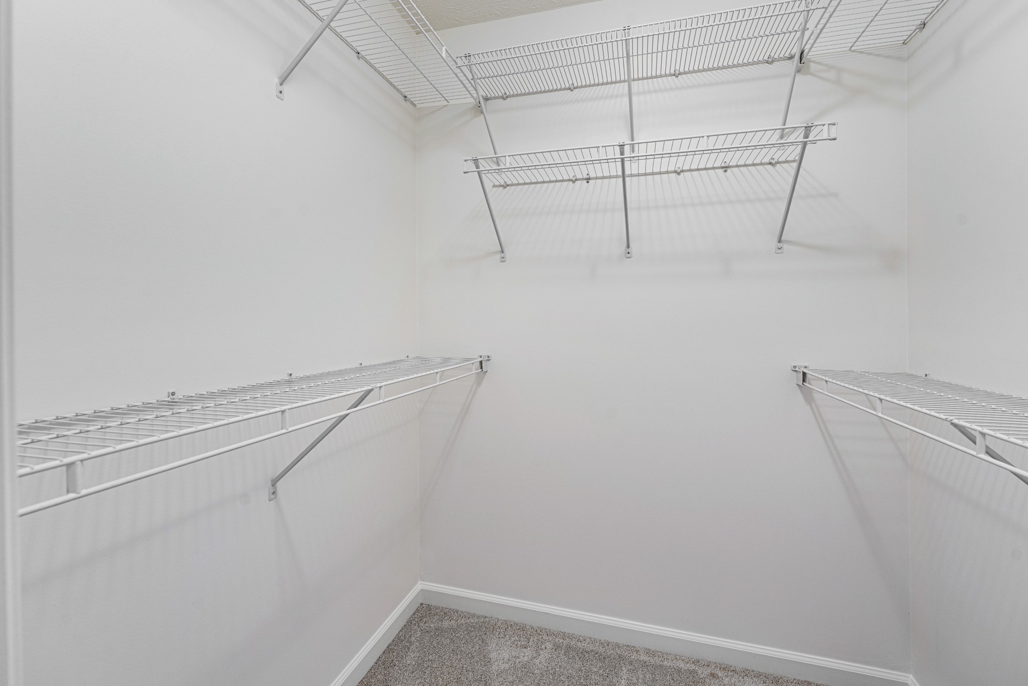 416 Shadow Glen Dr Property Photo 22