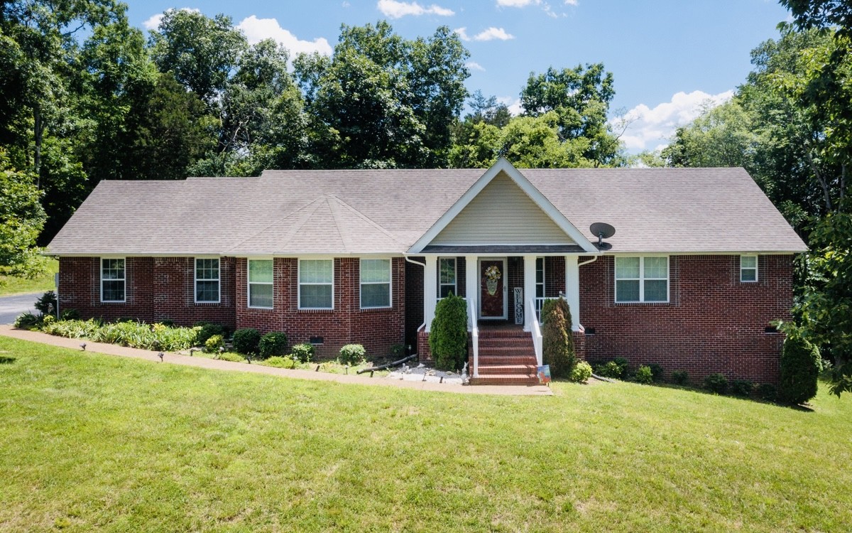 1555 Heller Rdg Property Photo 2