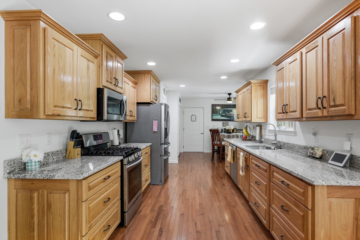 1555 Heller Rdg Property Photo 12