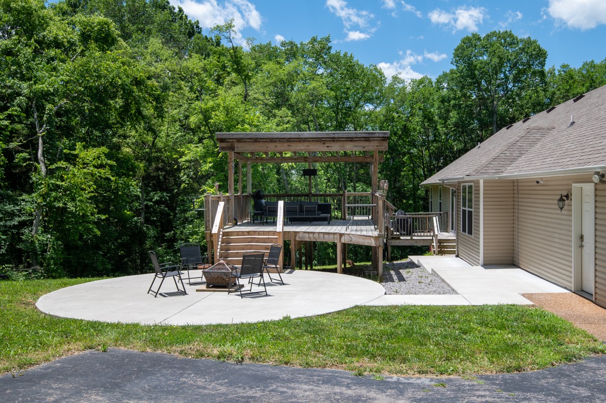 1555 Heller Rdg Property Photo 29