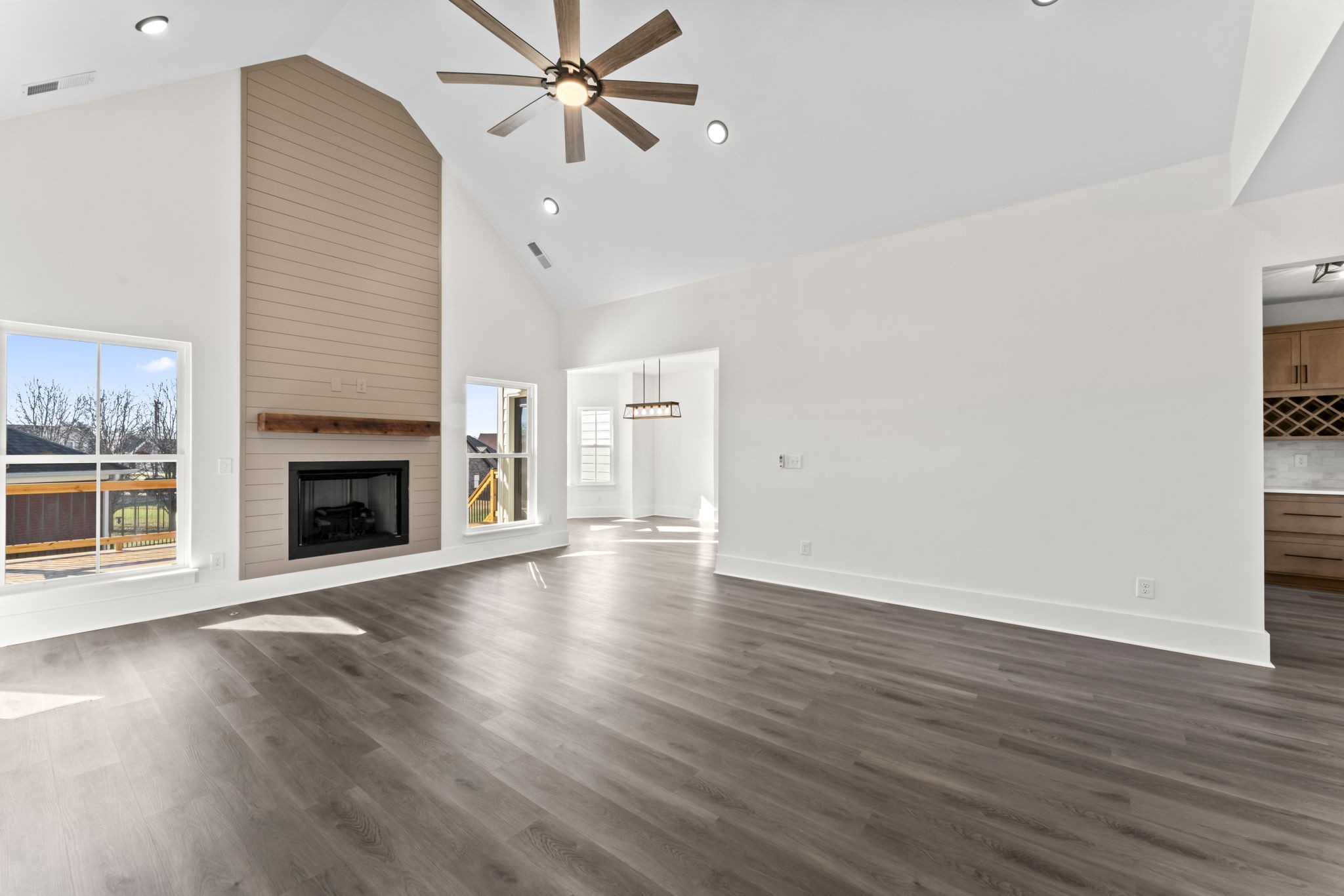 510 Apple Blossom Trl Property Photo 8