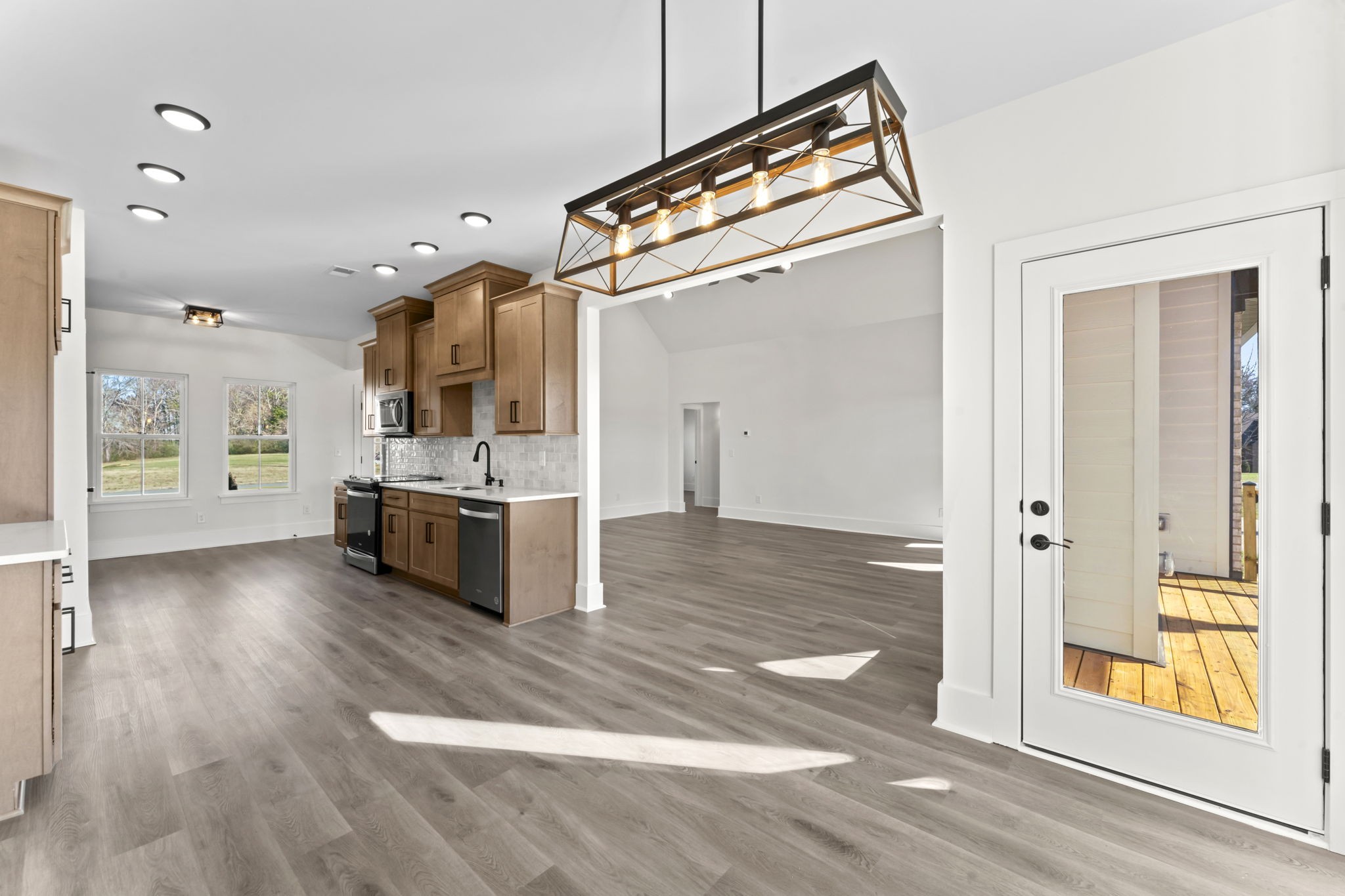 510 Apple Blossom Trl Property Photo 12