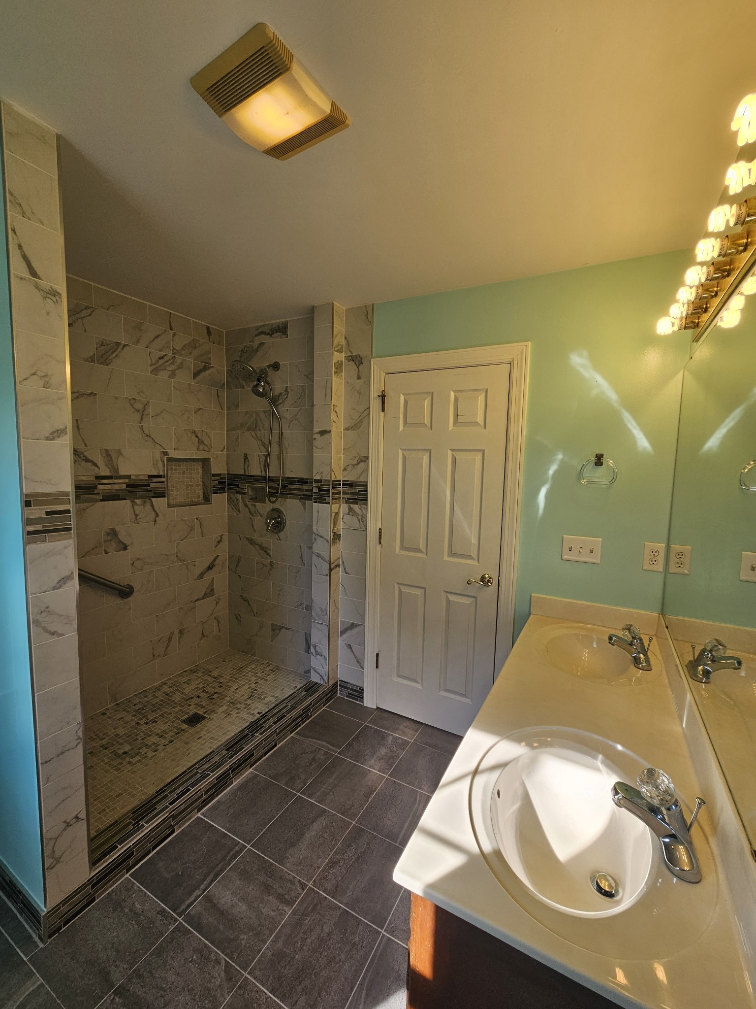 212 Jennings Cir Property Photo 14
