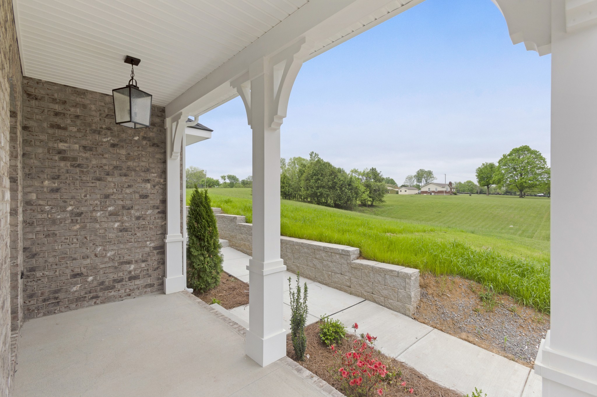 300 Jasmine Park Property Photo 4