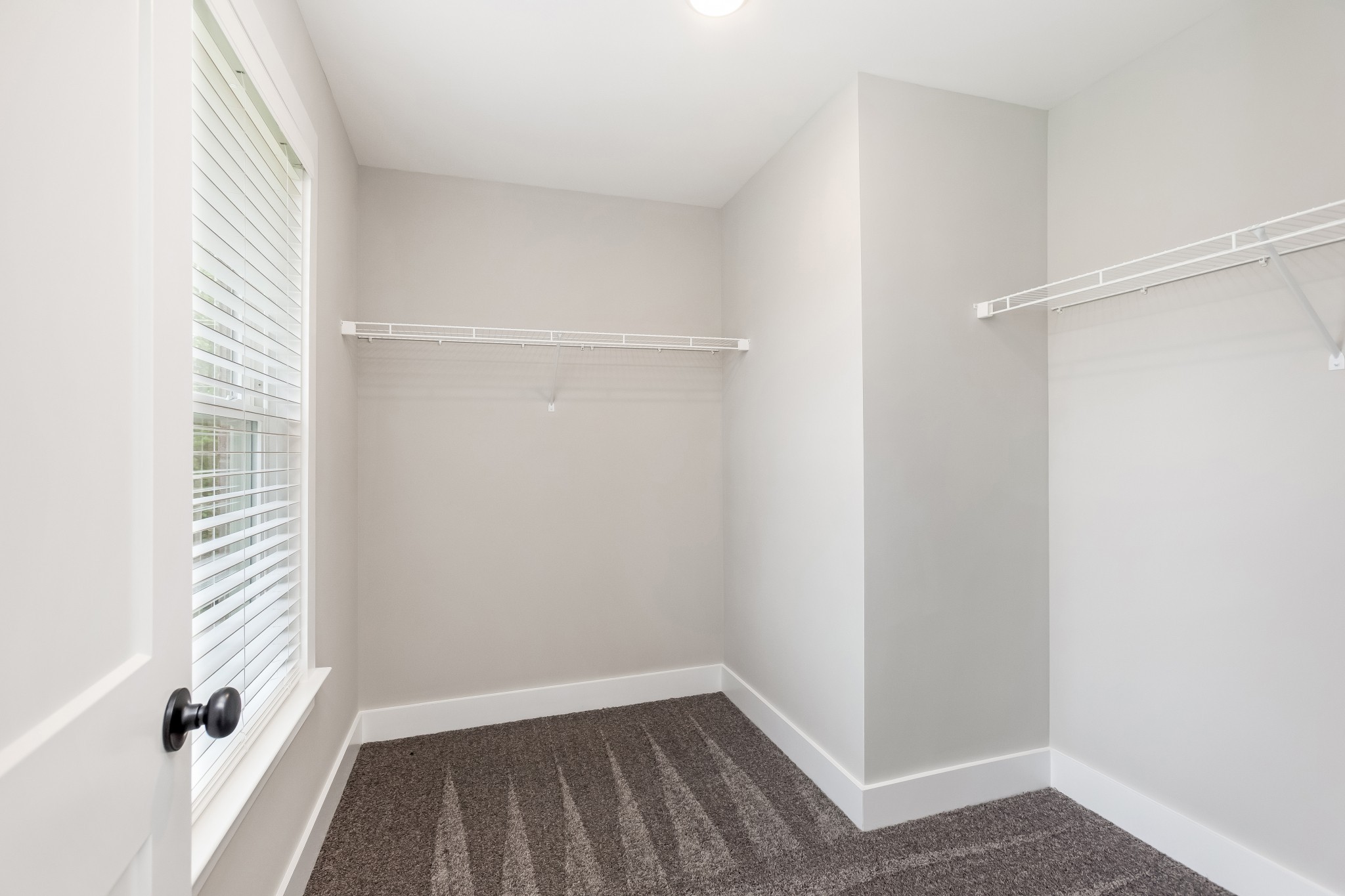 300 Jasmine Park Property Photo 24