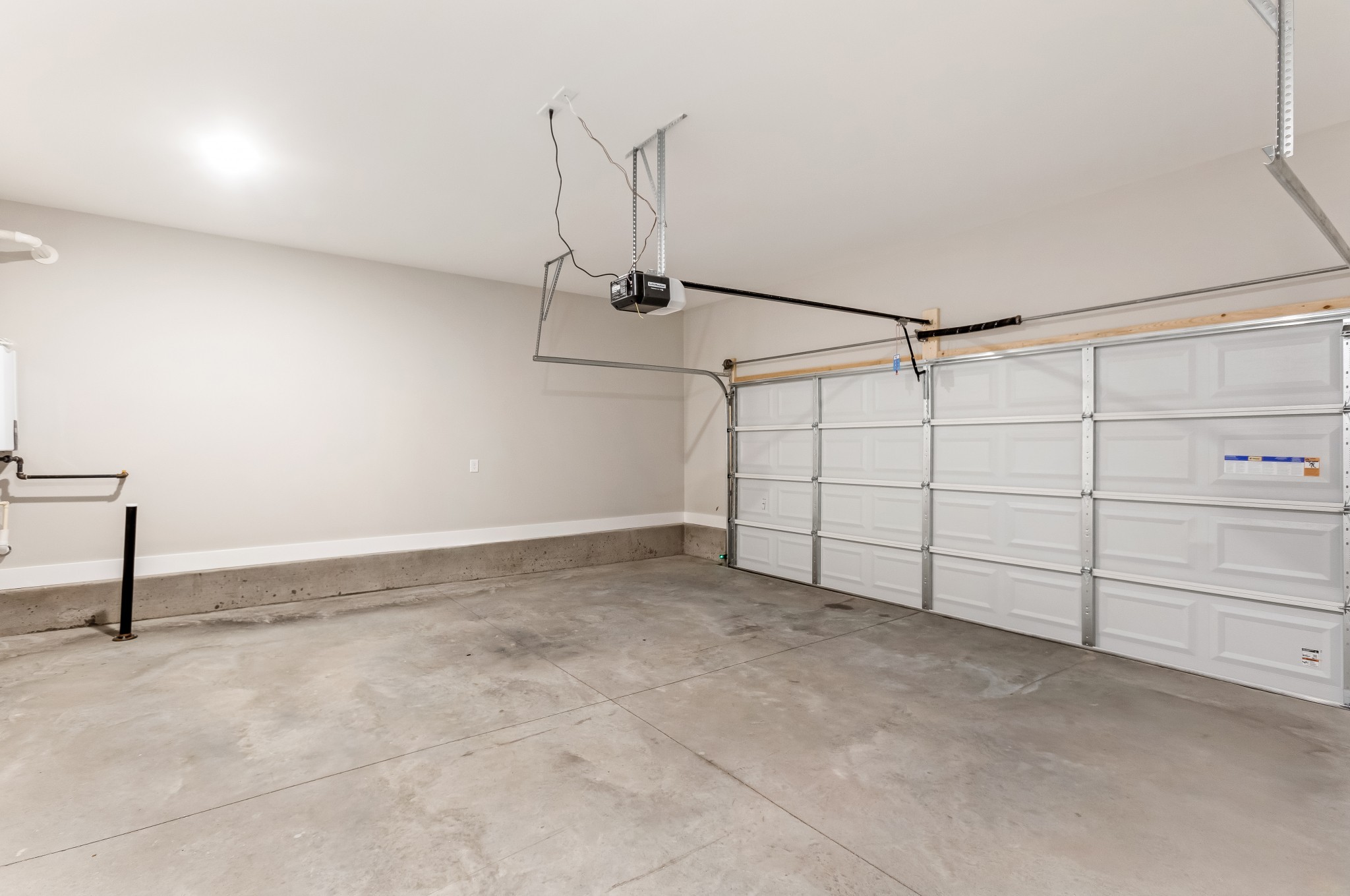 300 Jasmine Park Property Photo 30