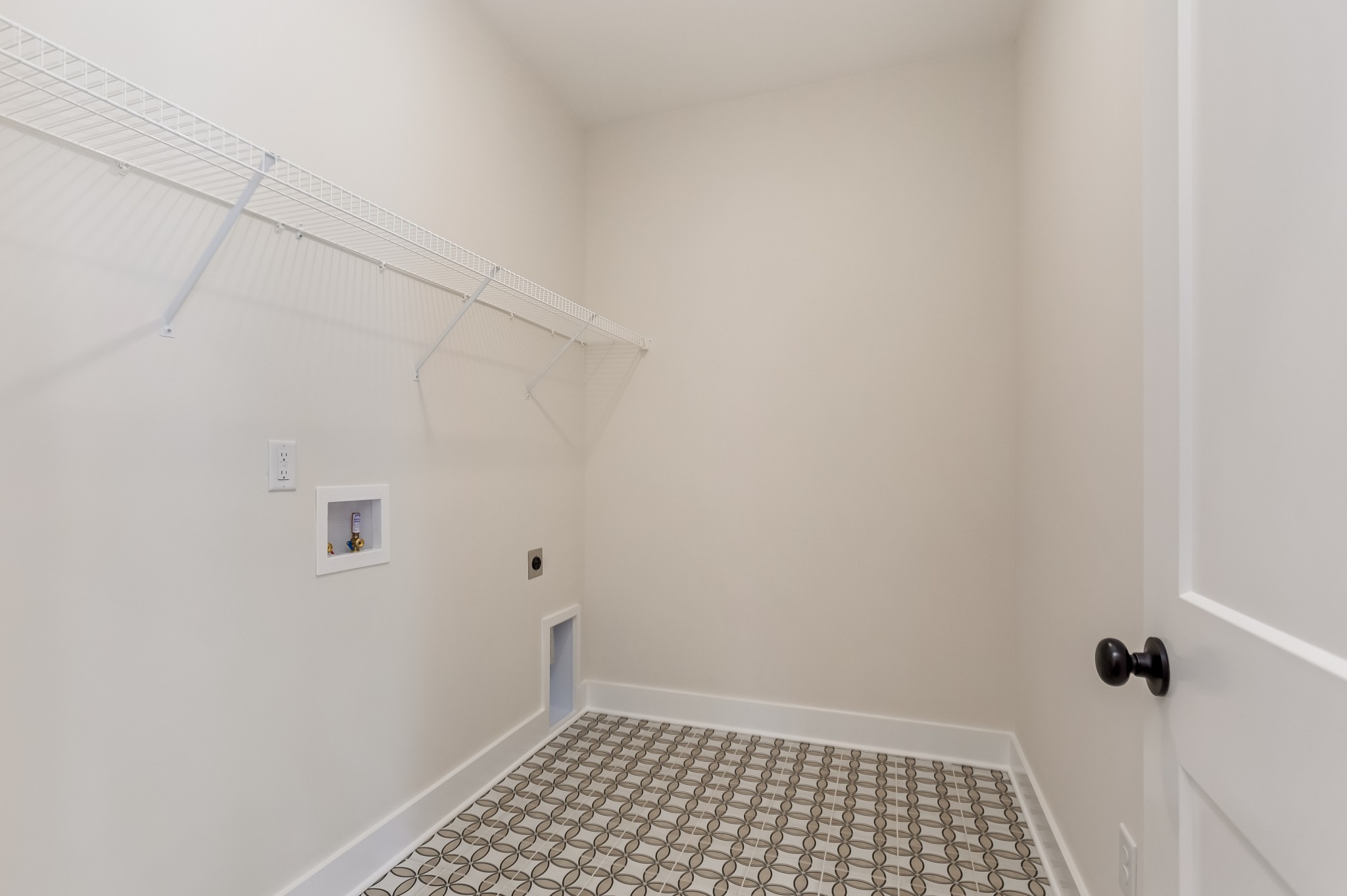 313 Jasmine Park Property Photo 12