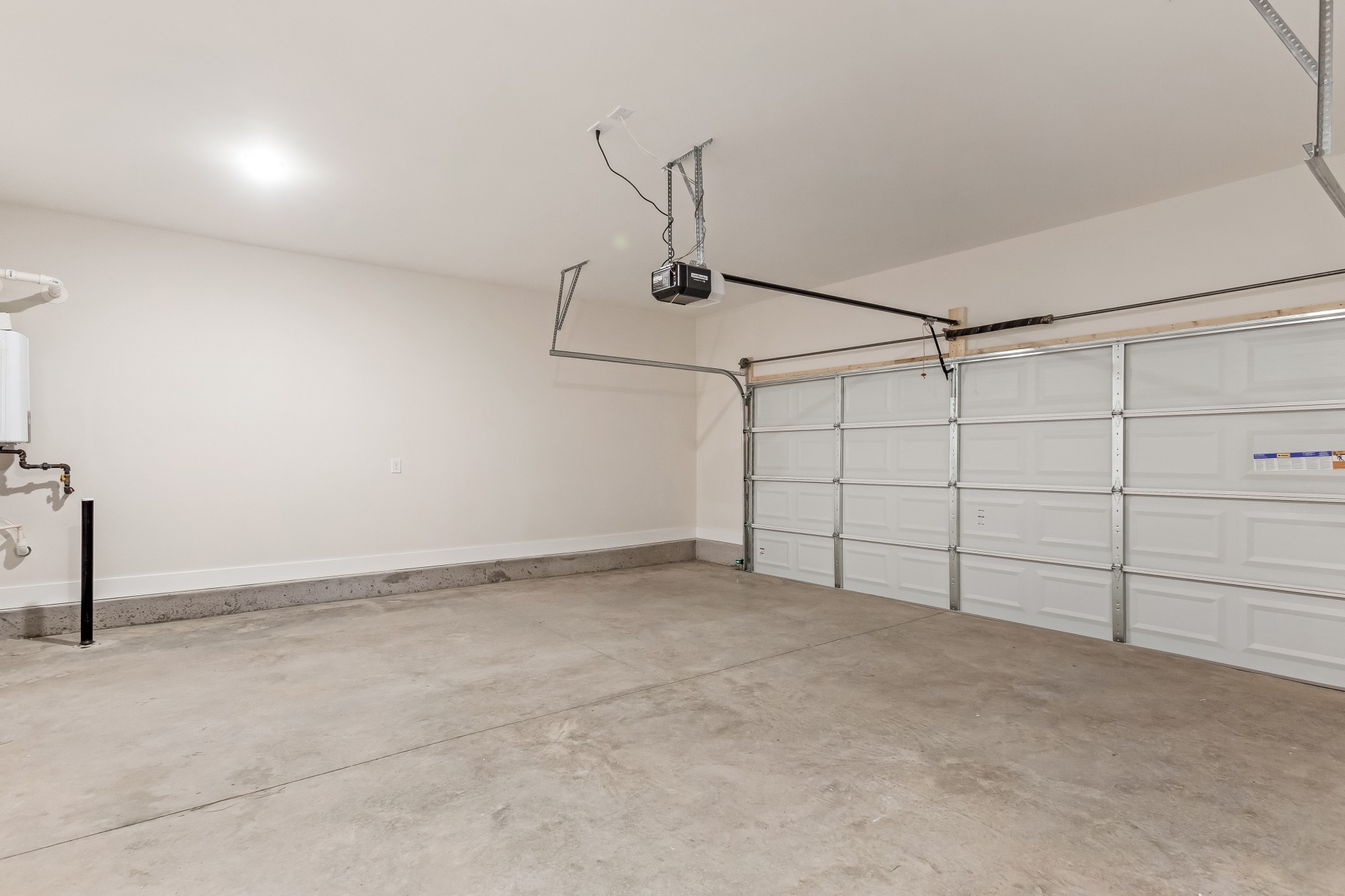 313 Jasmine Park Property Photo 14