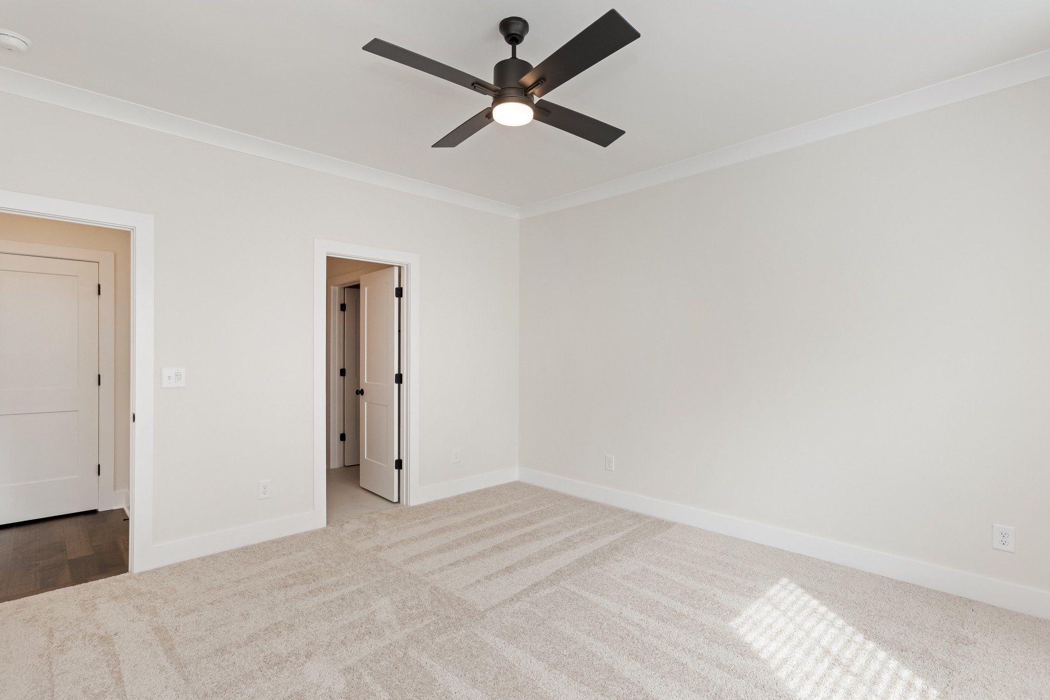 313 Jasmine Park Property Photo 16