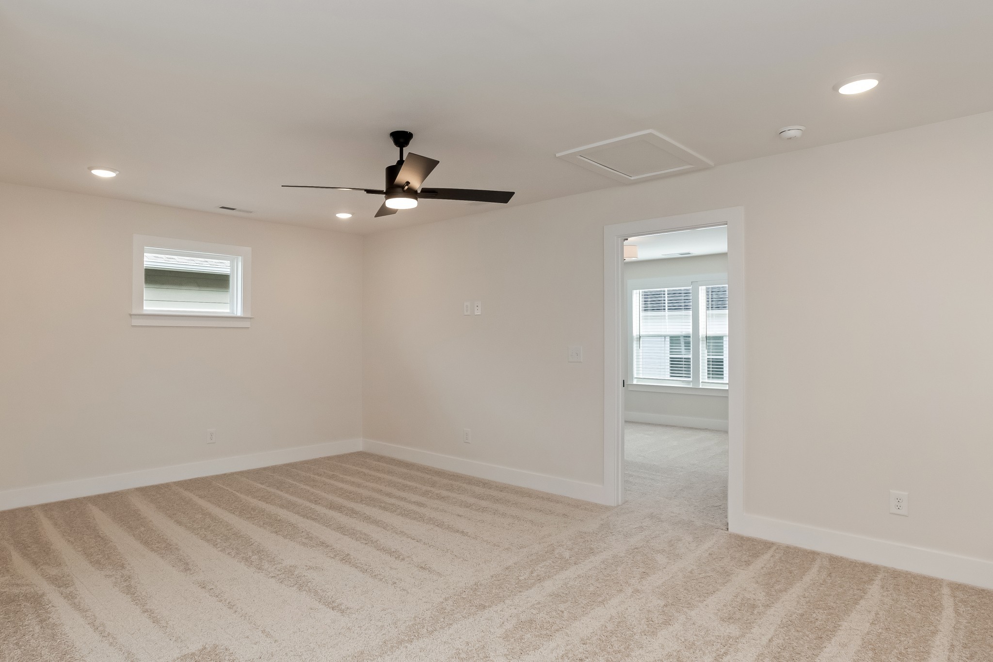 313 Jasmine Park Property Photo 20