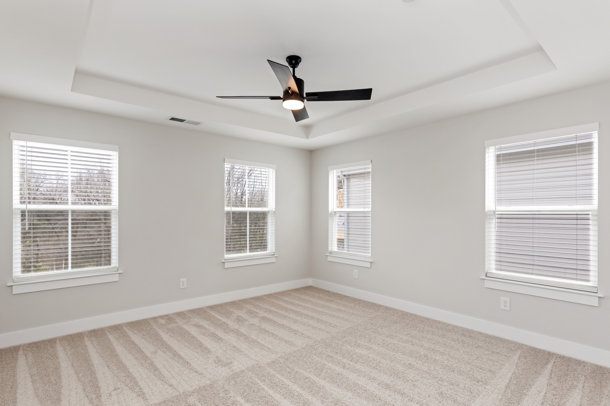 327 Jasmine Park Property Photo 14