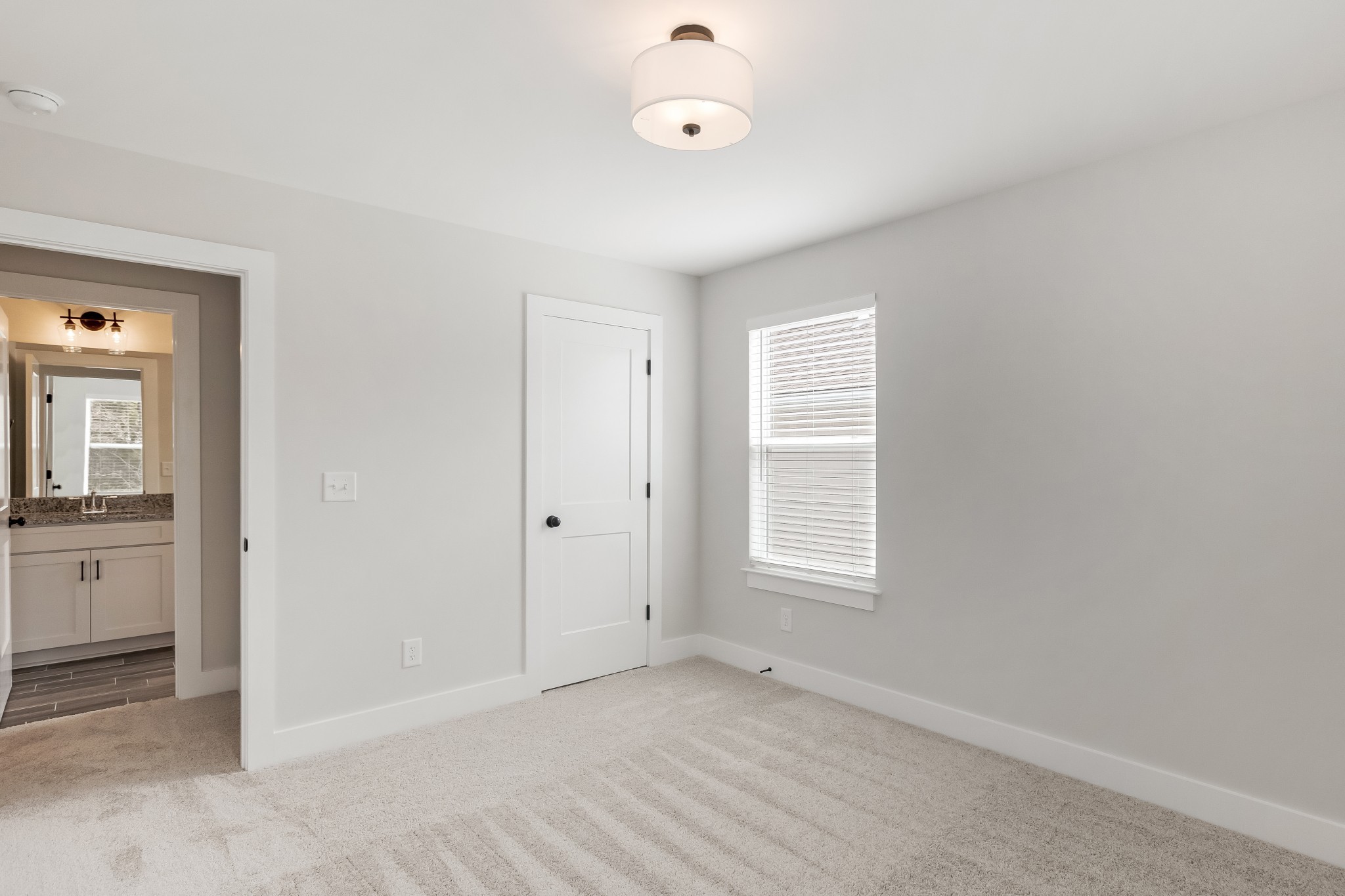 327 Jasmine Park Property Photo 22