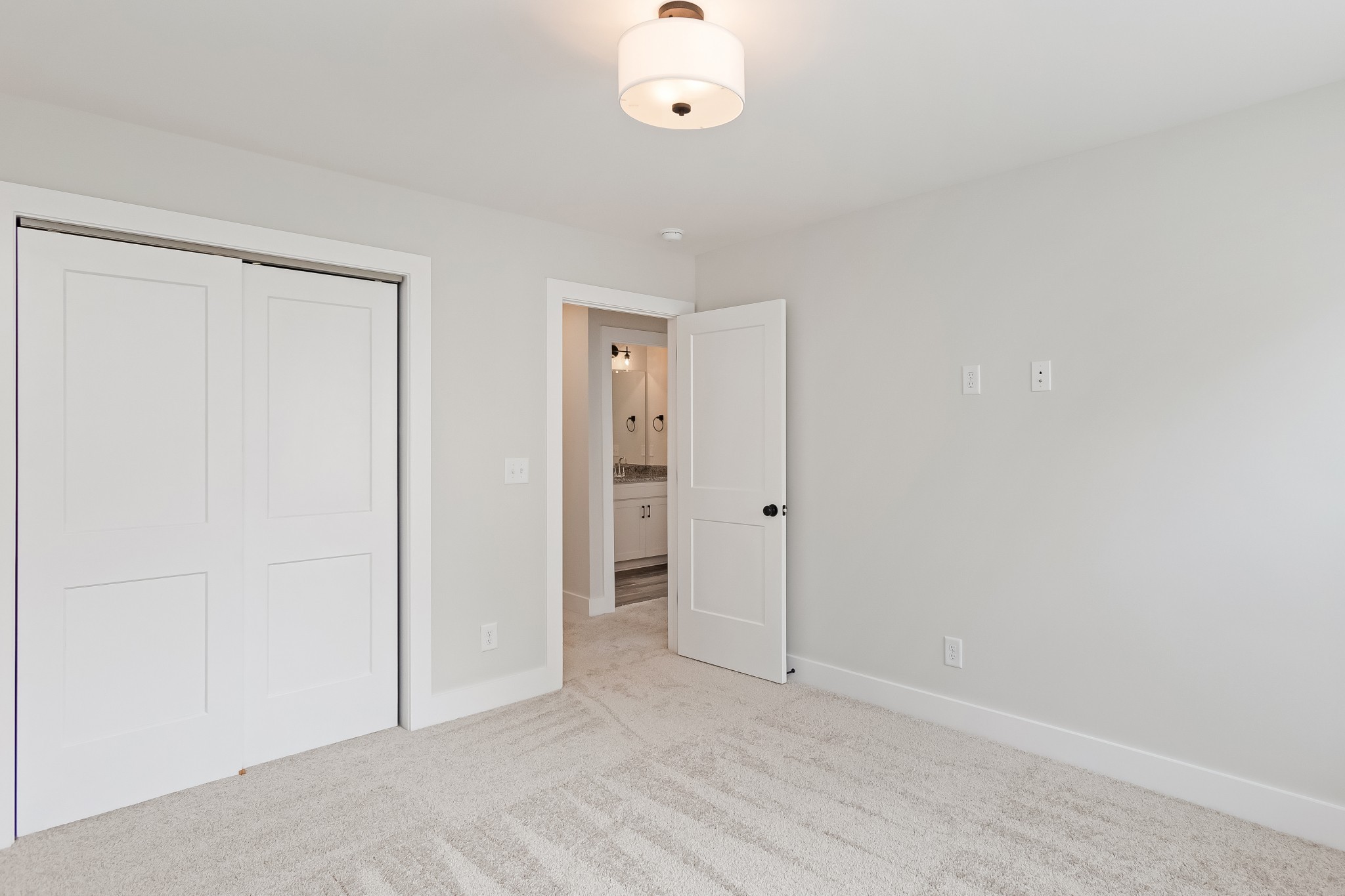 327 Jasmine Park Property Photo 26