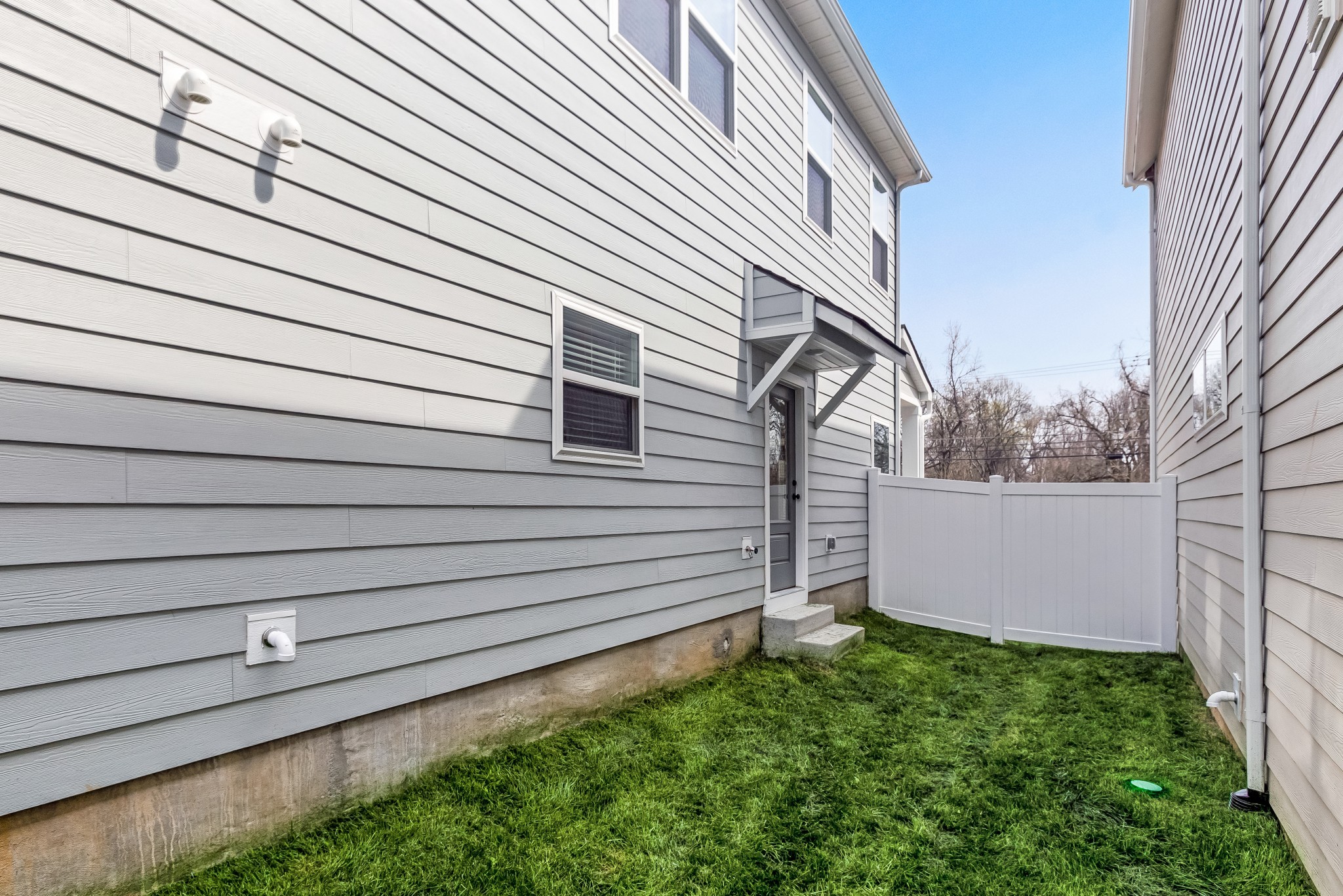 327 Jasmine Park Property Photo 31