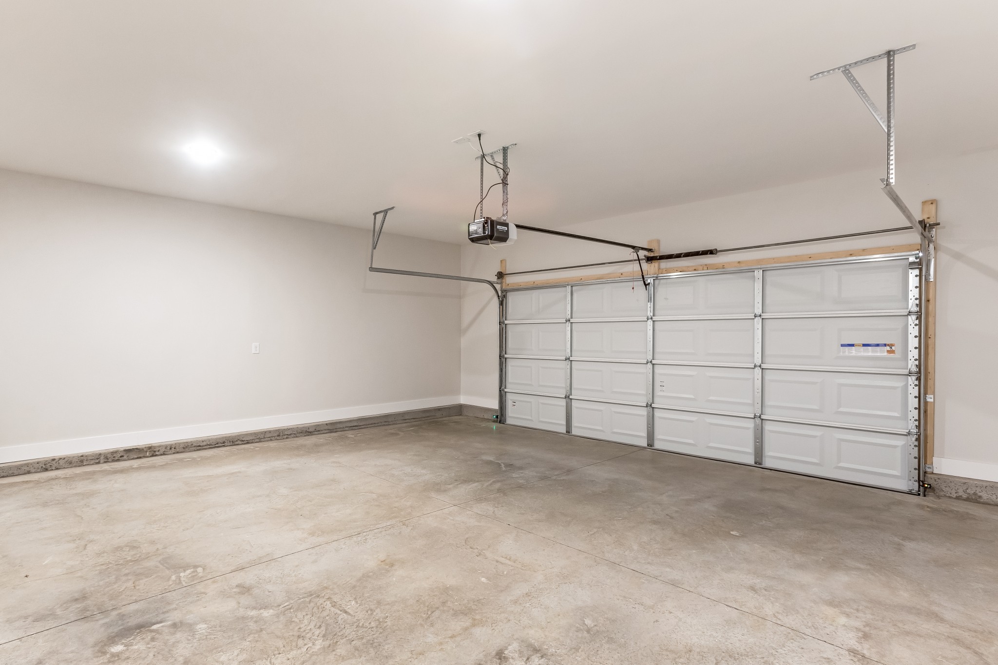 327 Jasmine Park Property Photo 34