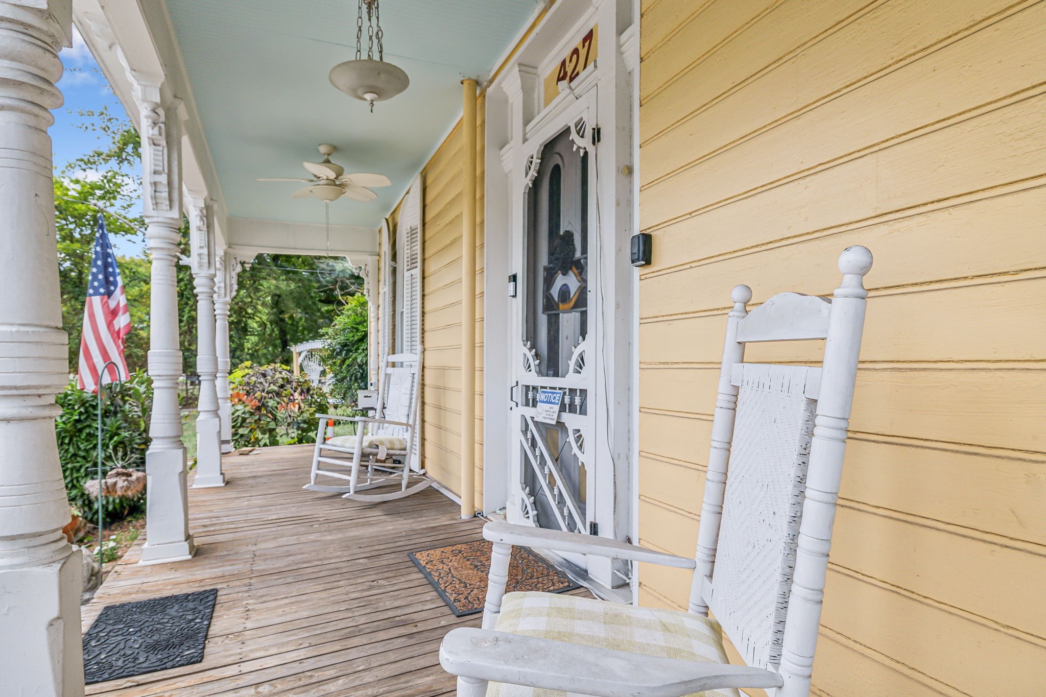 427 N Spring St Property Photo 4