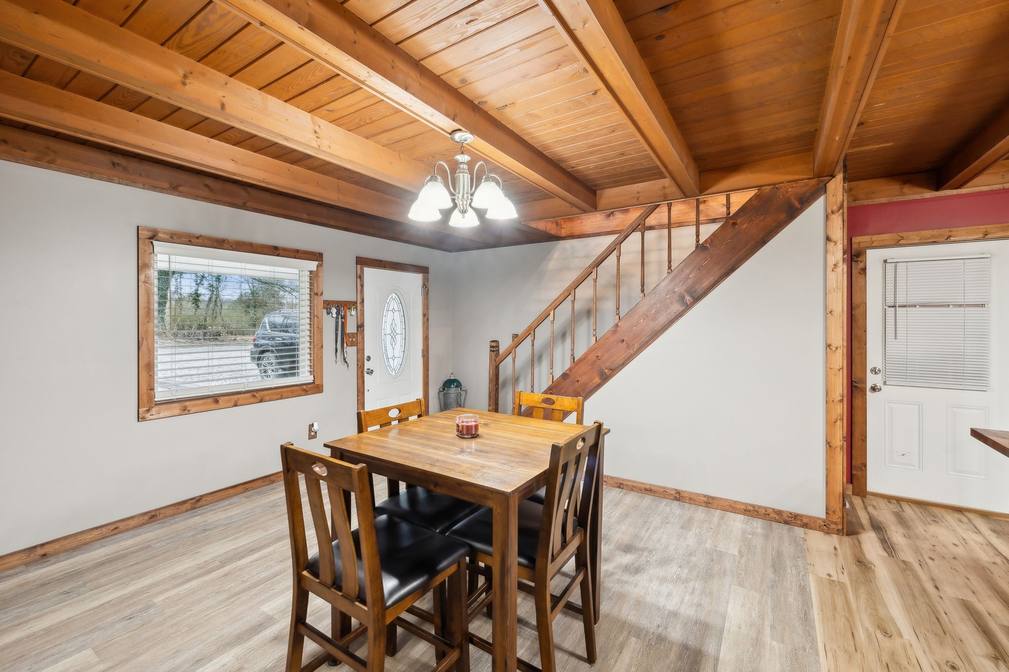 163 1st St Property Photo 11