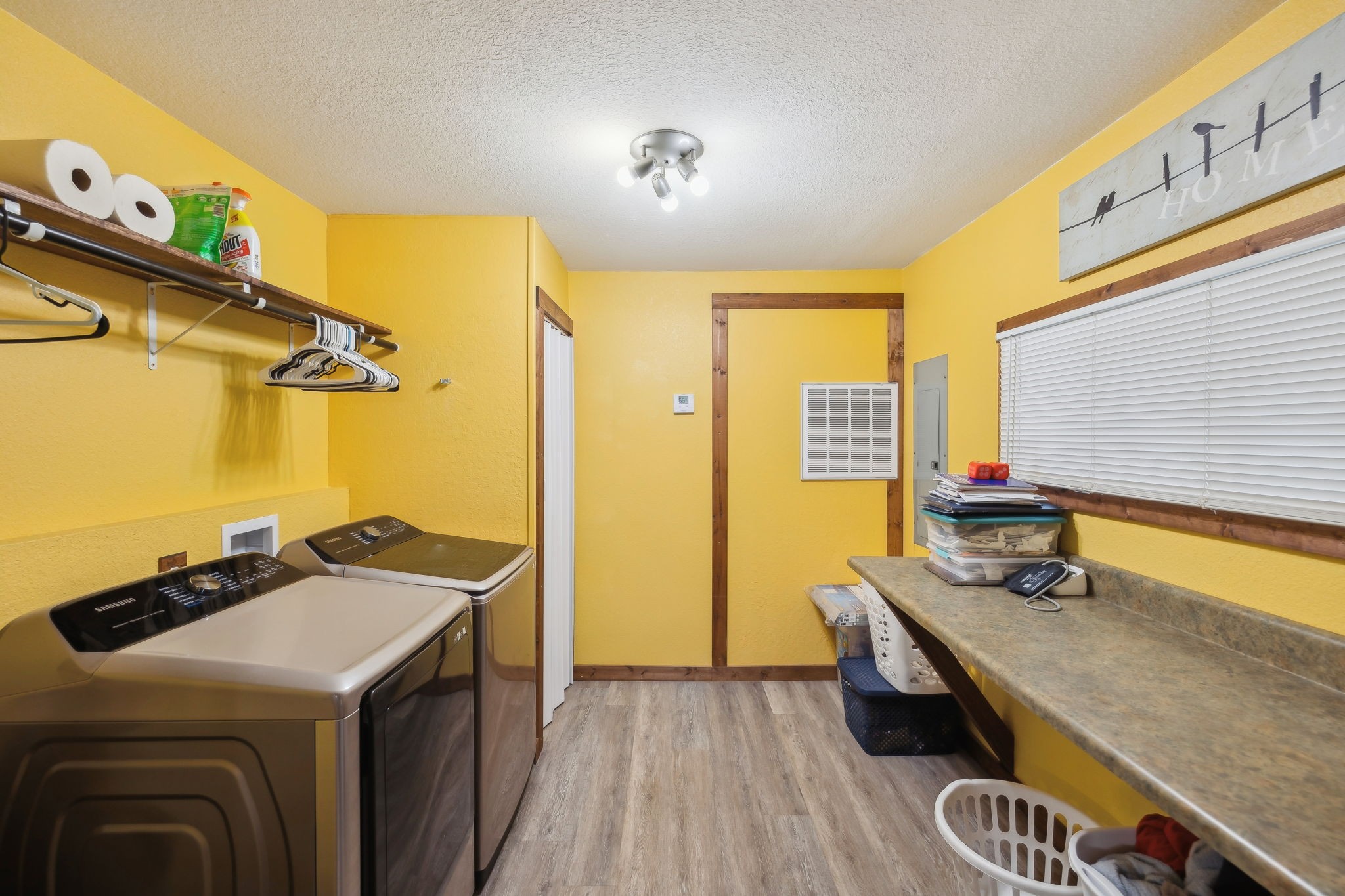 163 1st St Property Photo 17